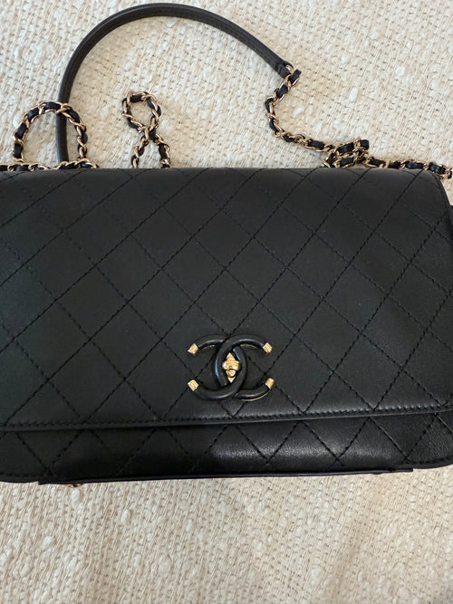 CHANEL Calfskin MEDIUM ALL STITCHED CC FLAP BAG