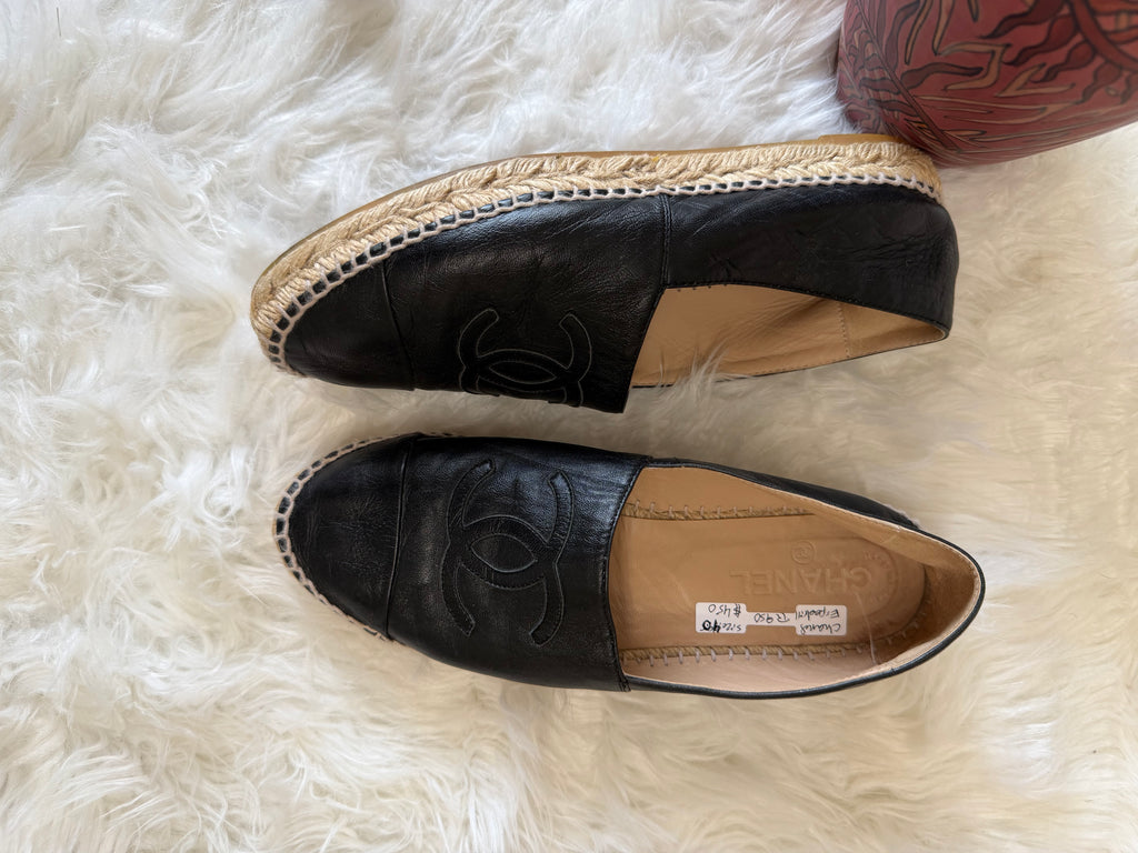 Chanel interlocking CC leather espadrille