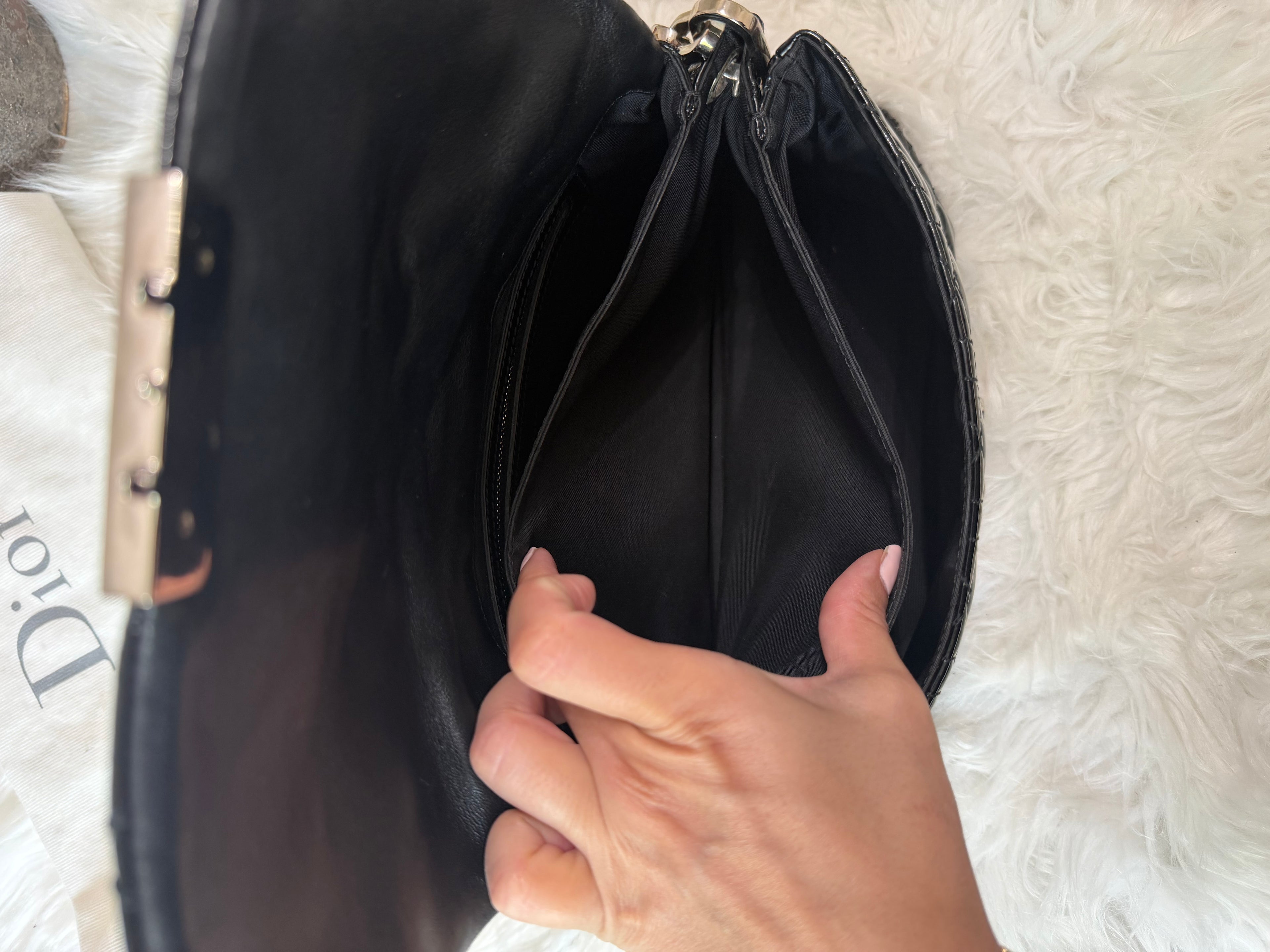CHRISTIAN DIOR LOCK MEDIUM PATENT LEATHER SHOULDER BAG