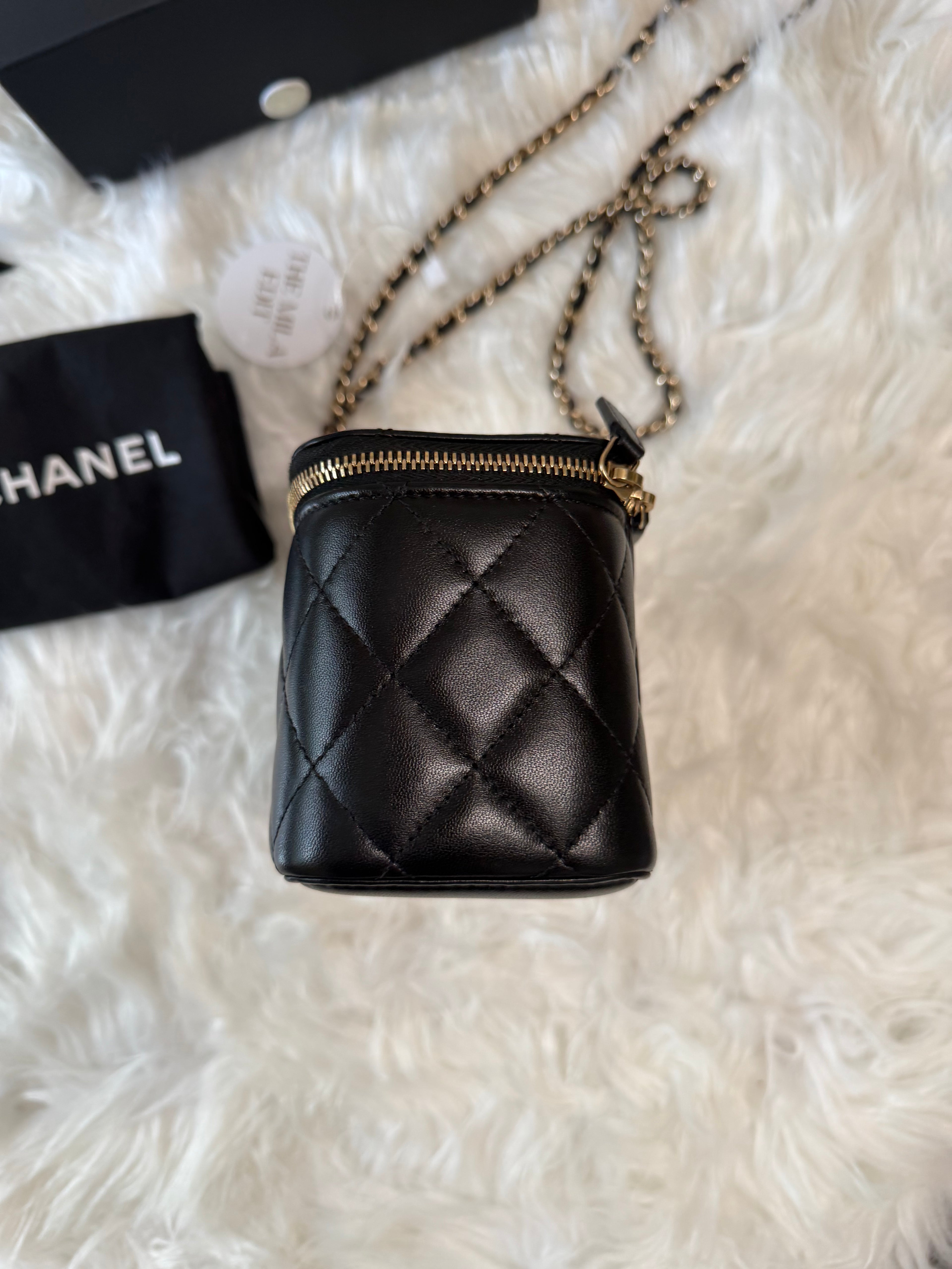 CHANEL VANITY BAG LAMBSKIN GHW
