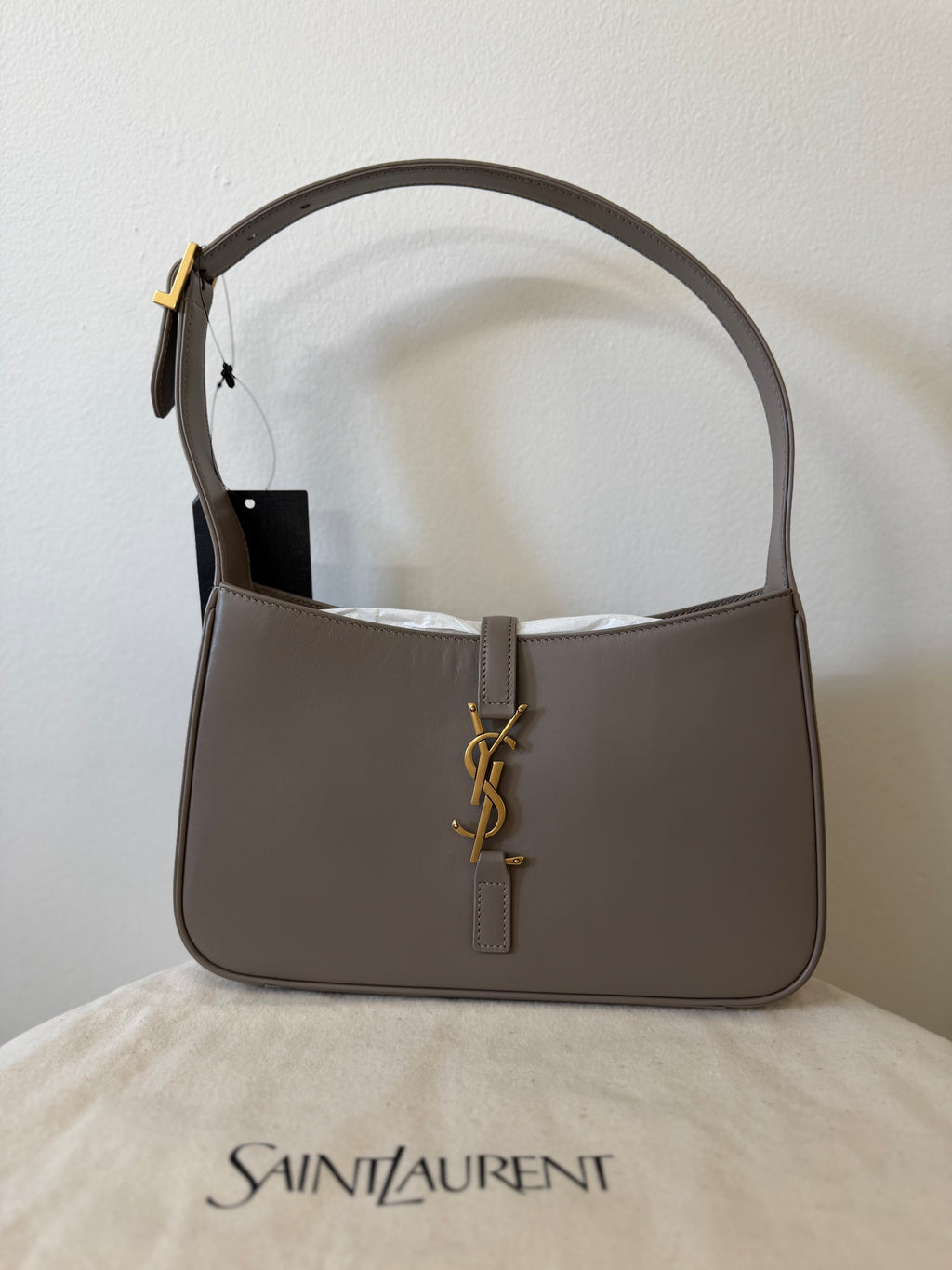 SAINT LAURENT 5 A 7 SHOULDER BAG