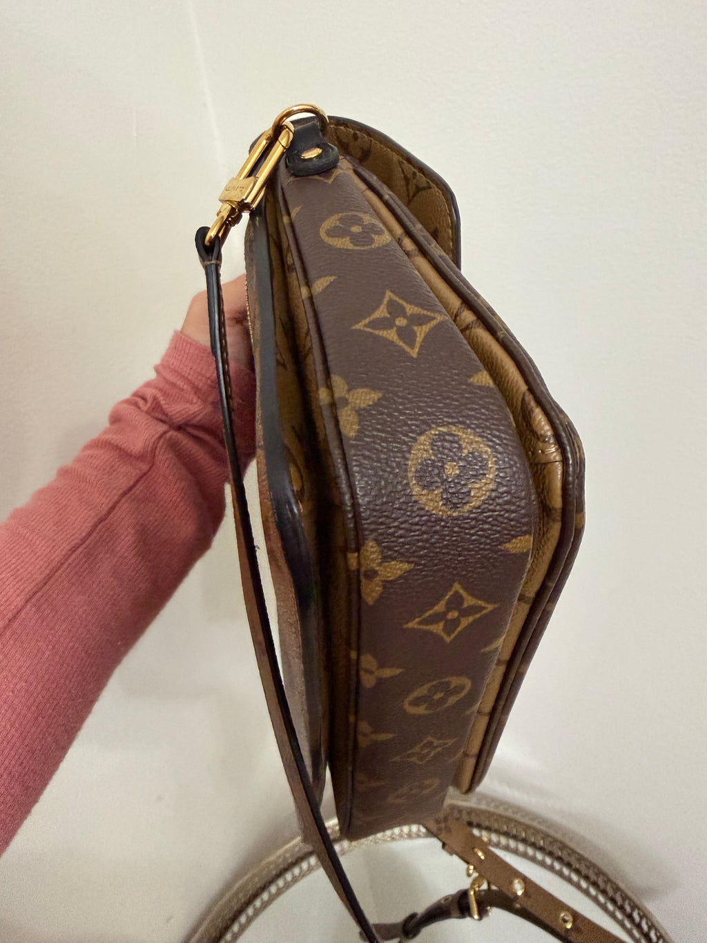 Louis Vuitton REVERSE MONOGRAM METIS