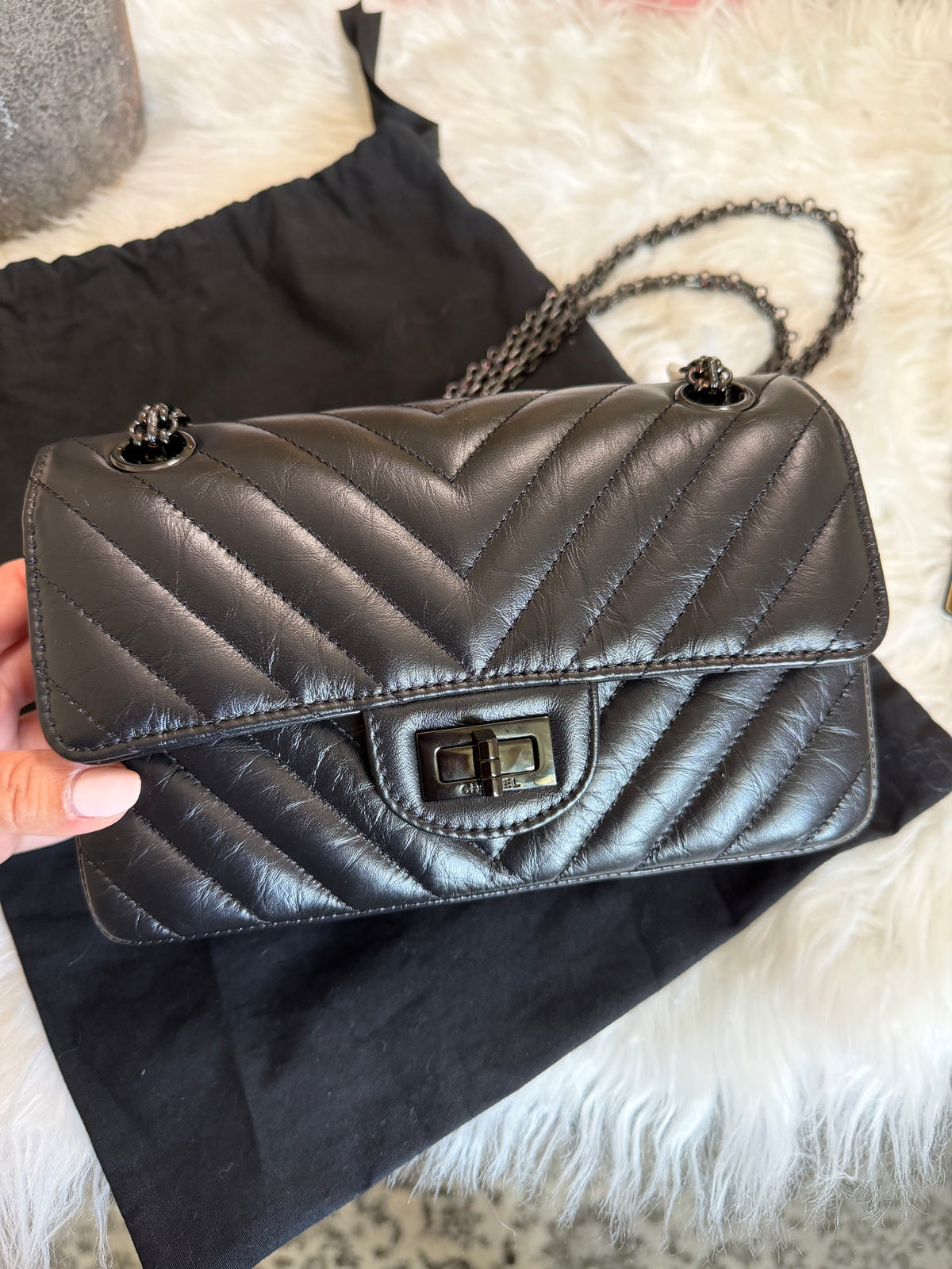 CHANEL SO BLACK REISSUE 2.55 FLAP CHEVRON AGED CALFSKIN