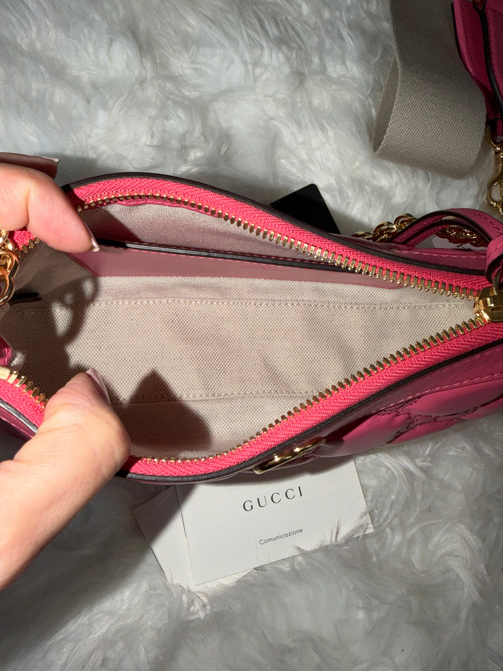 GUCCI GG METELASSE QUILTED LEATHER SHOULDER BAG