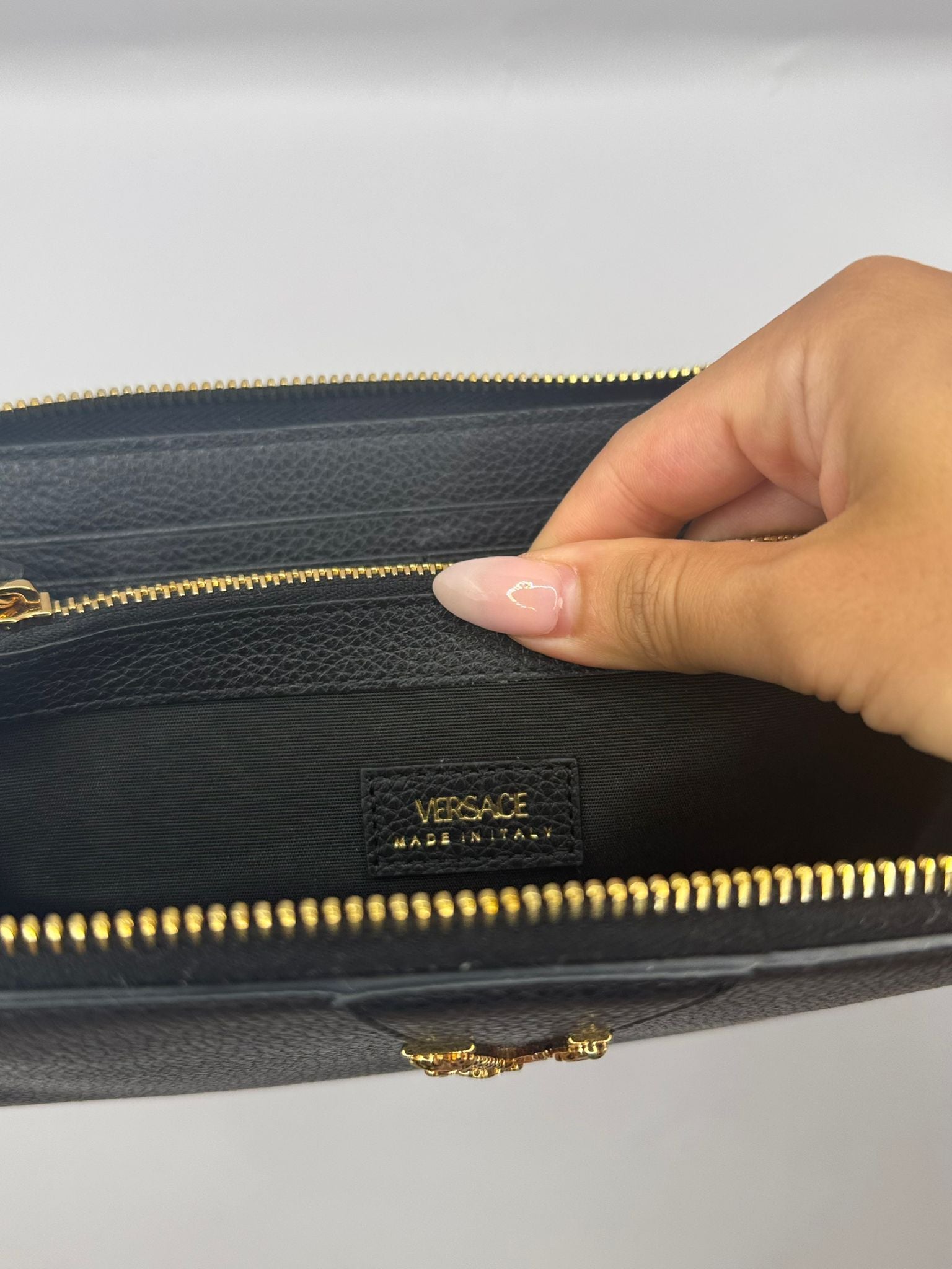 Versace Virtus Round Zipper Wallet