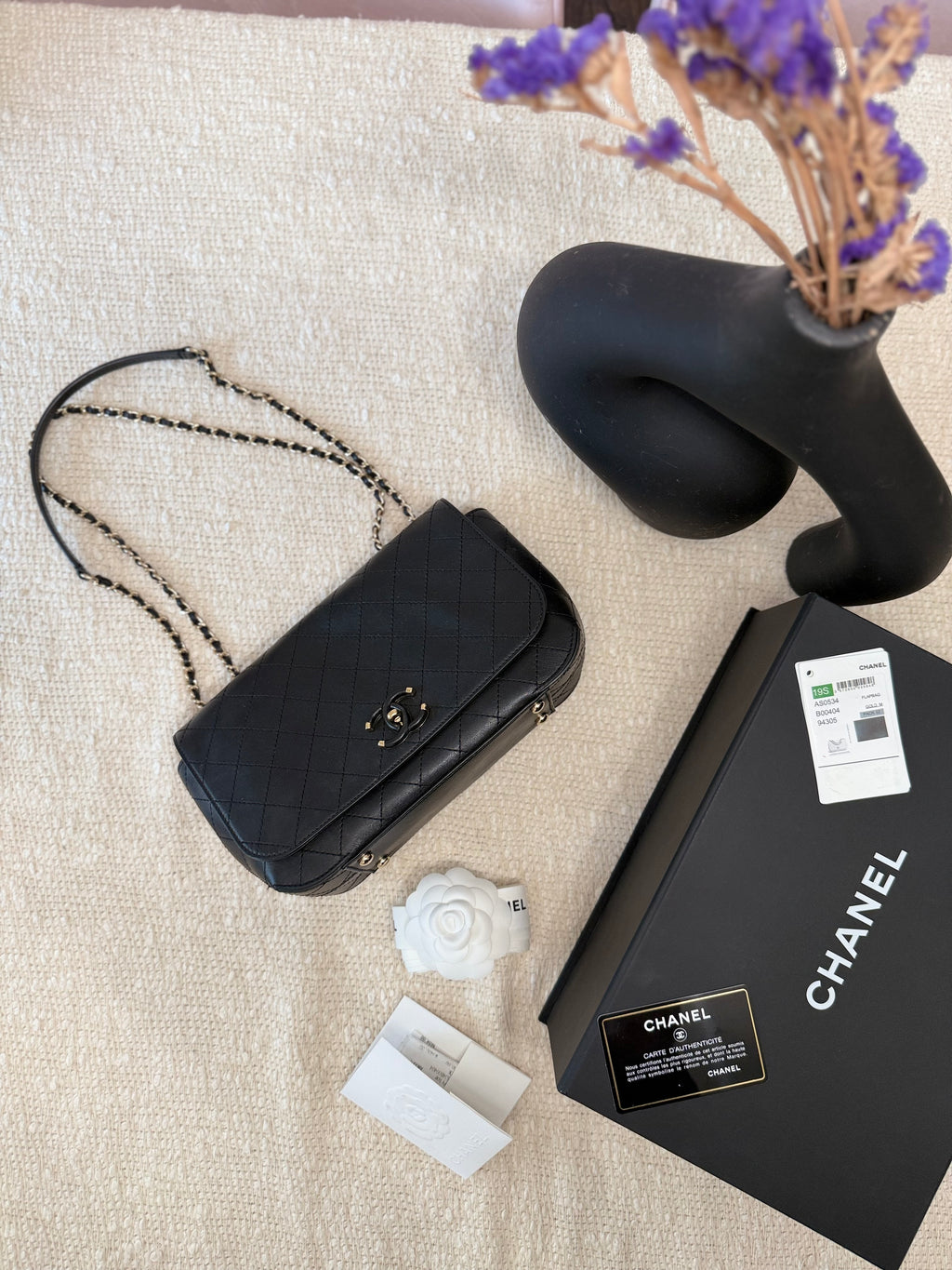 CHANEL Calfskin MEDIUM ALL STITCHED CC FLAP BAG