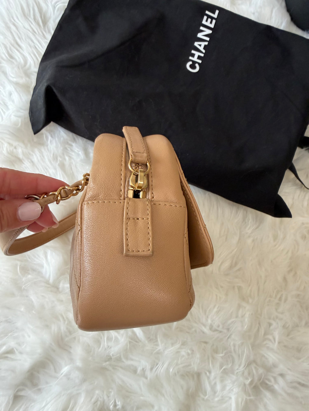CHANEL Interlocking CC all stitched Camera Bag
