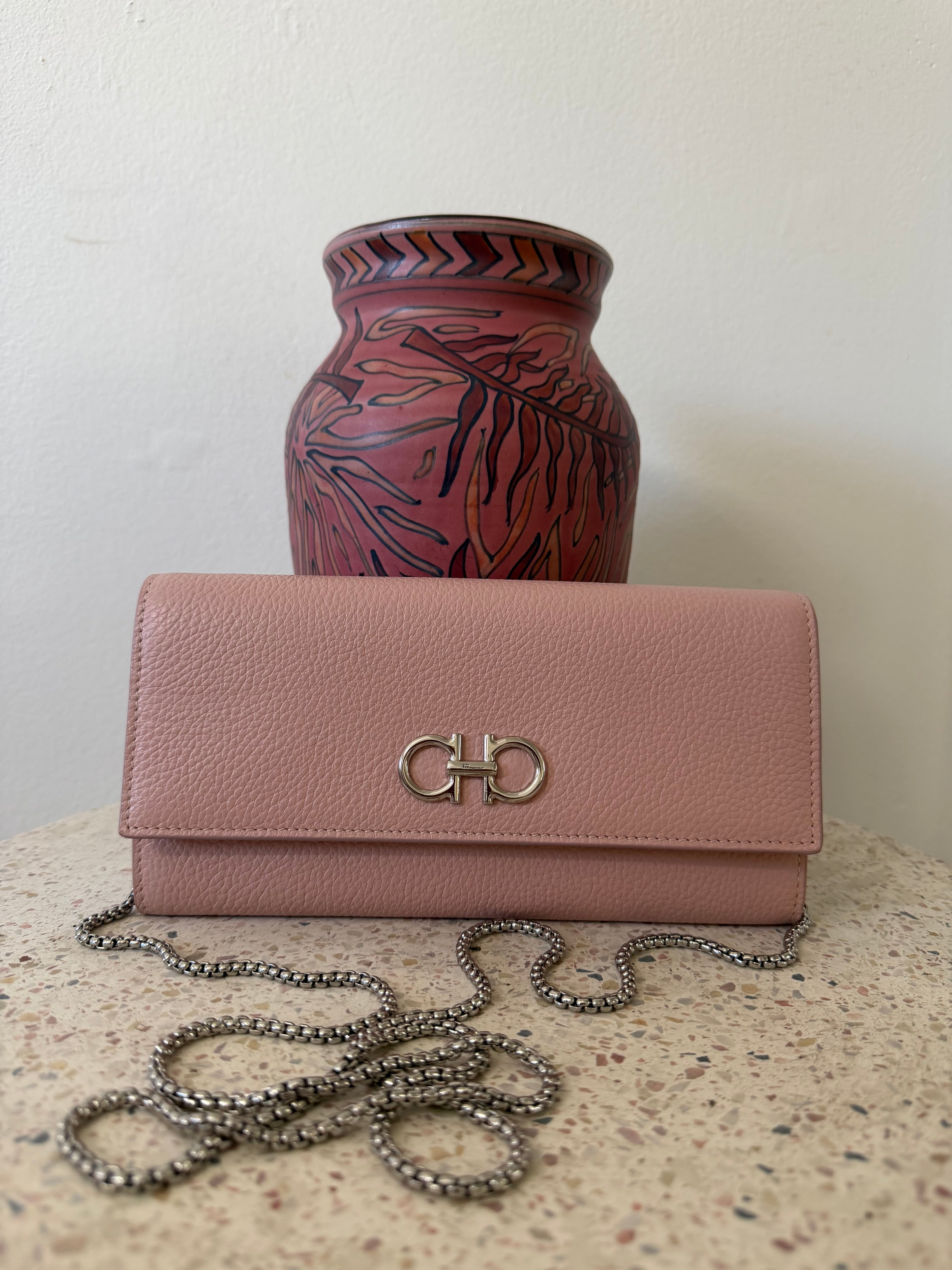 SALVATORE FERRAGAMO GANCINI SOFT WOC