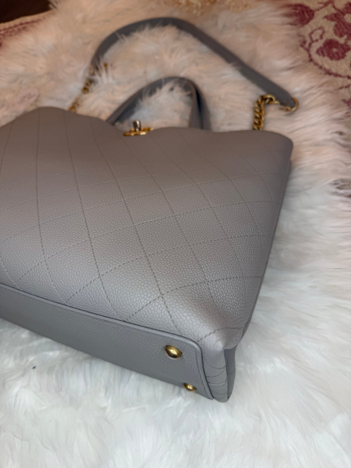 CHANEL CHIC AFFINITY CONVERTIBLE SHOPPING TOTE ALL STITCHED CAVIAR