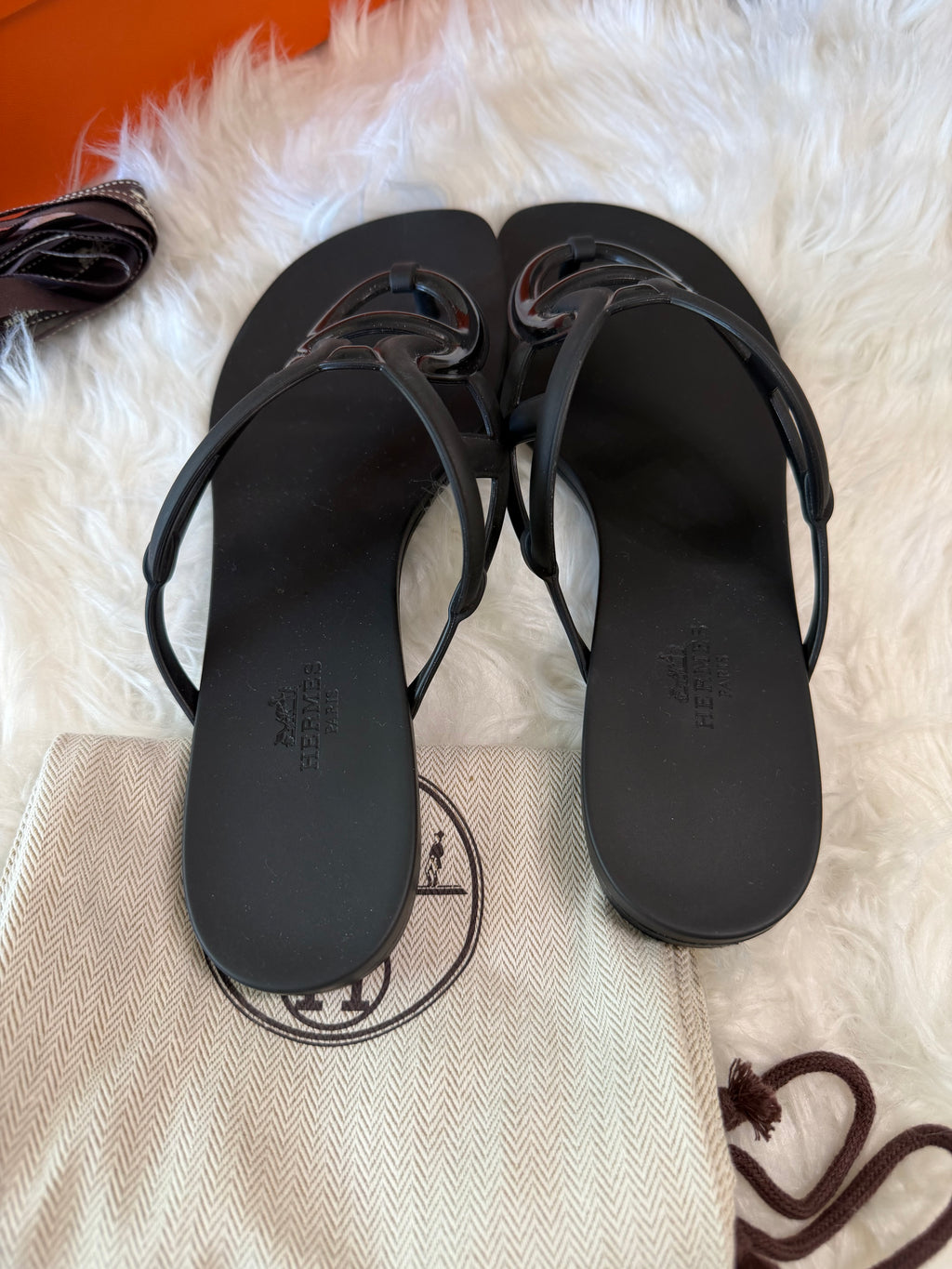 HERMES RUBBER EGERIE SLIDES