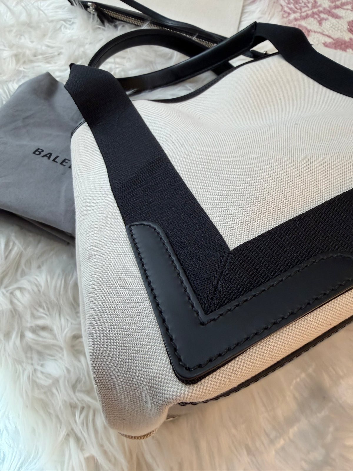 BALENCIAGA CABAS SMALL TOTE BAG