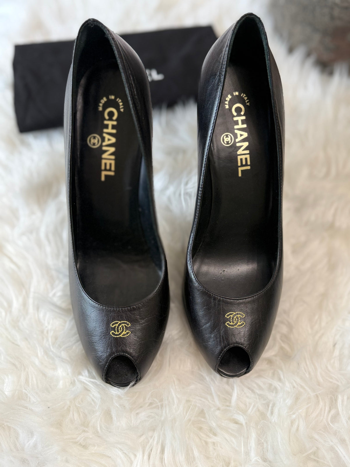 CHANEL LEATHER HIGH HEEL STILETTO WITH SMALL GOLD CC LOGO