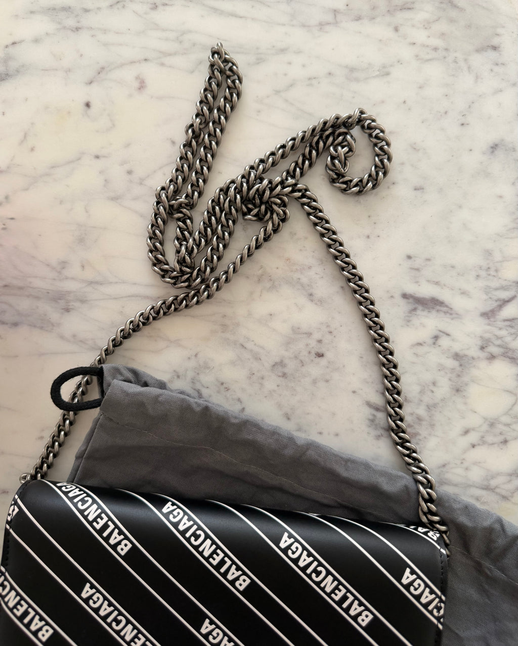 BALENCIAGA B LOGO WALLET ON CHAIN