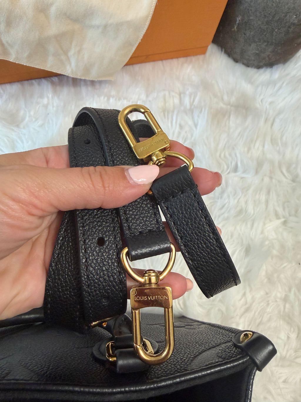 LOUIS VUITTON ON THE GO PM BLACK MONOGRAM EMPRONTE