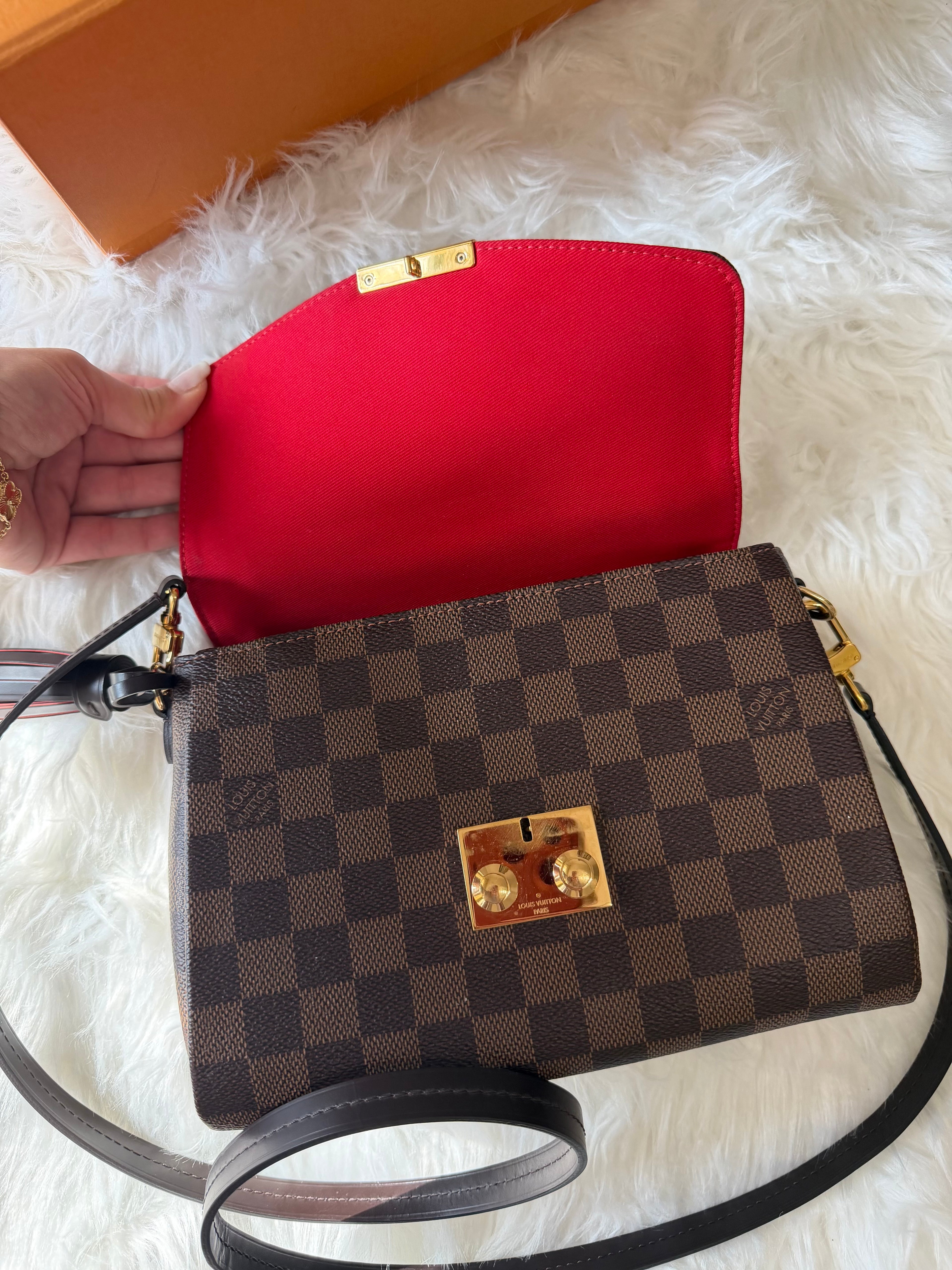 LOUIS VUITTON CROISETTE DAMIER EBENE SHOULDER BAG