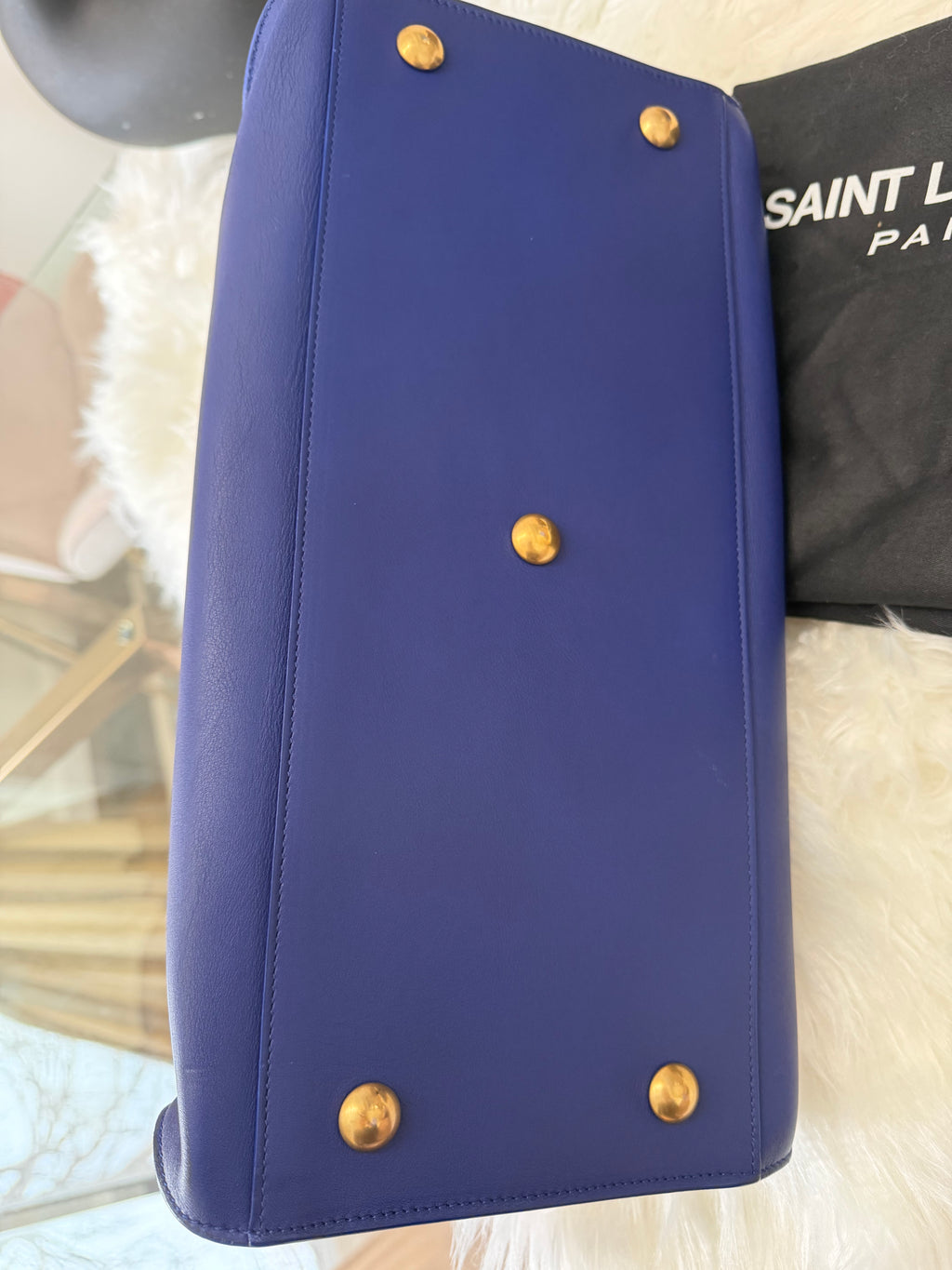 SAINT LAURENT CHYC Cabas Y Logo HANDBAG