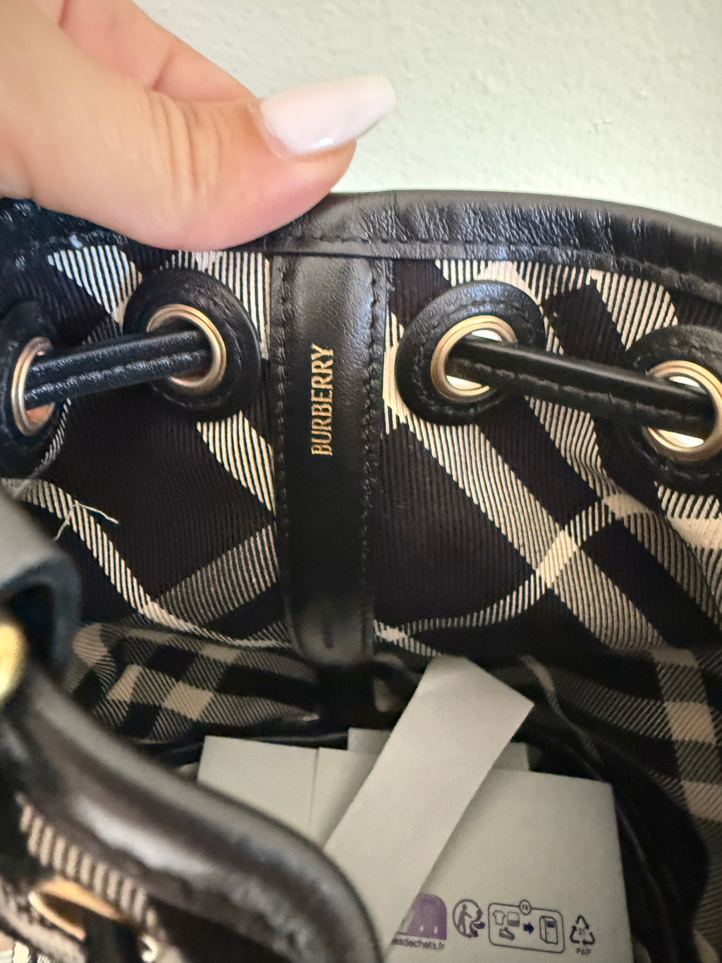 Checked Drawstring bucket bag