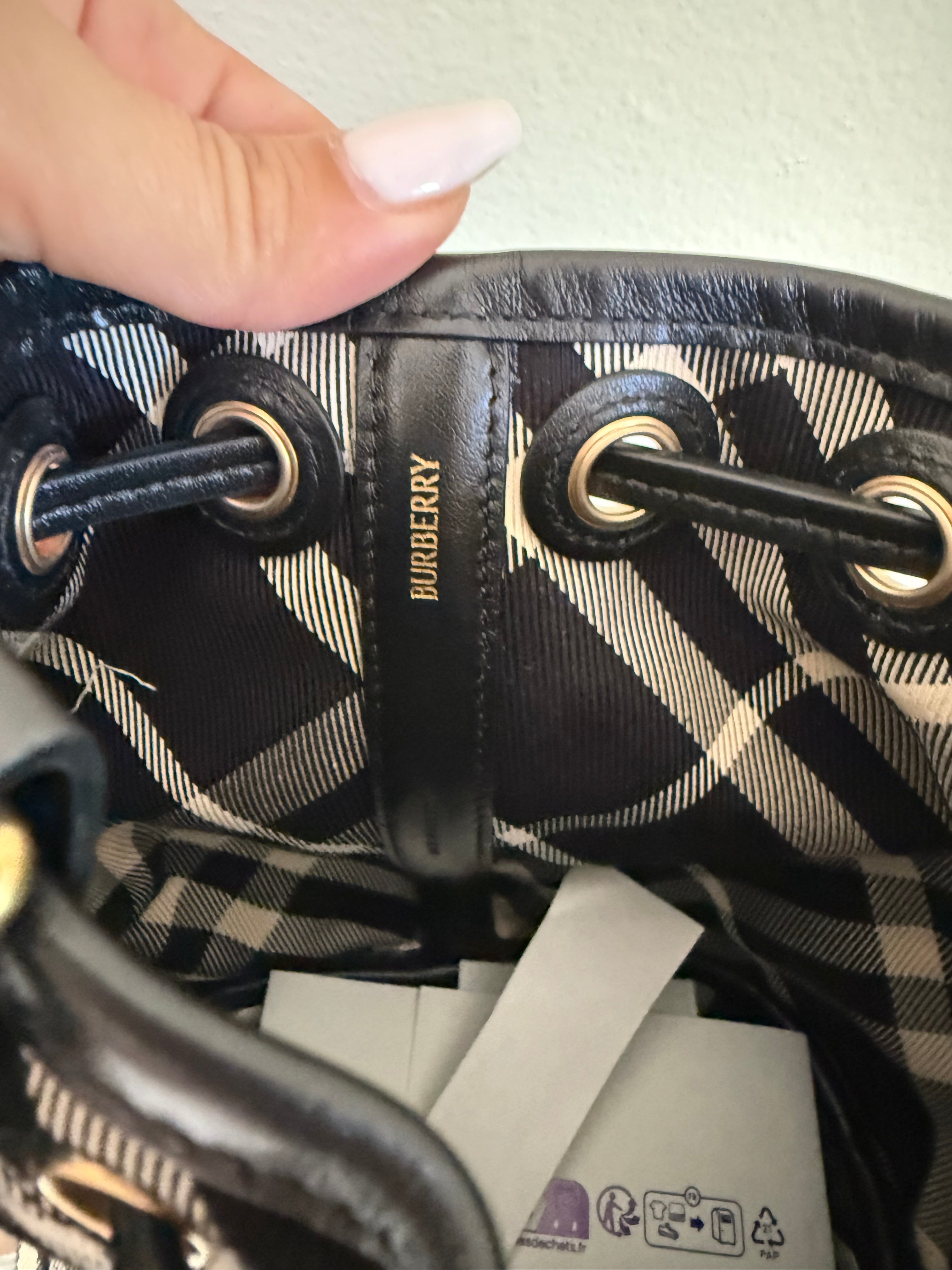 Checked Drawstring bucket bag