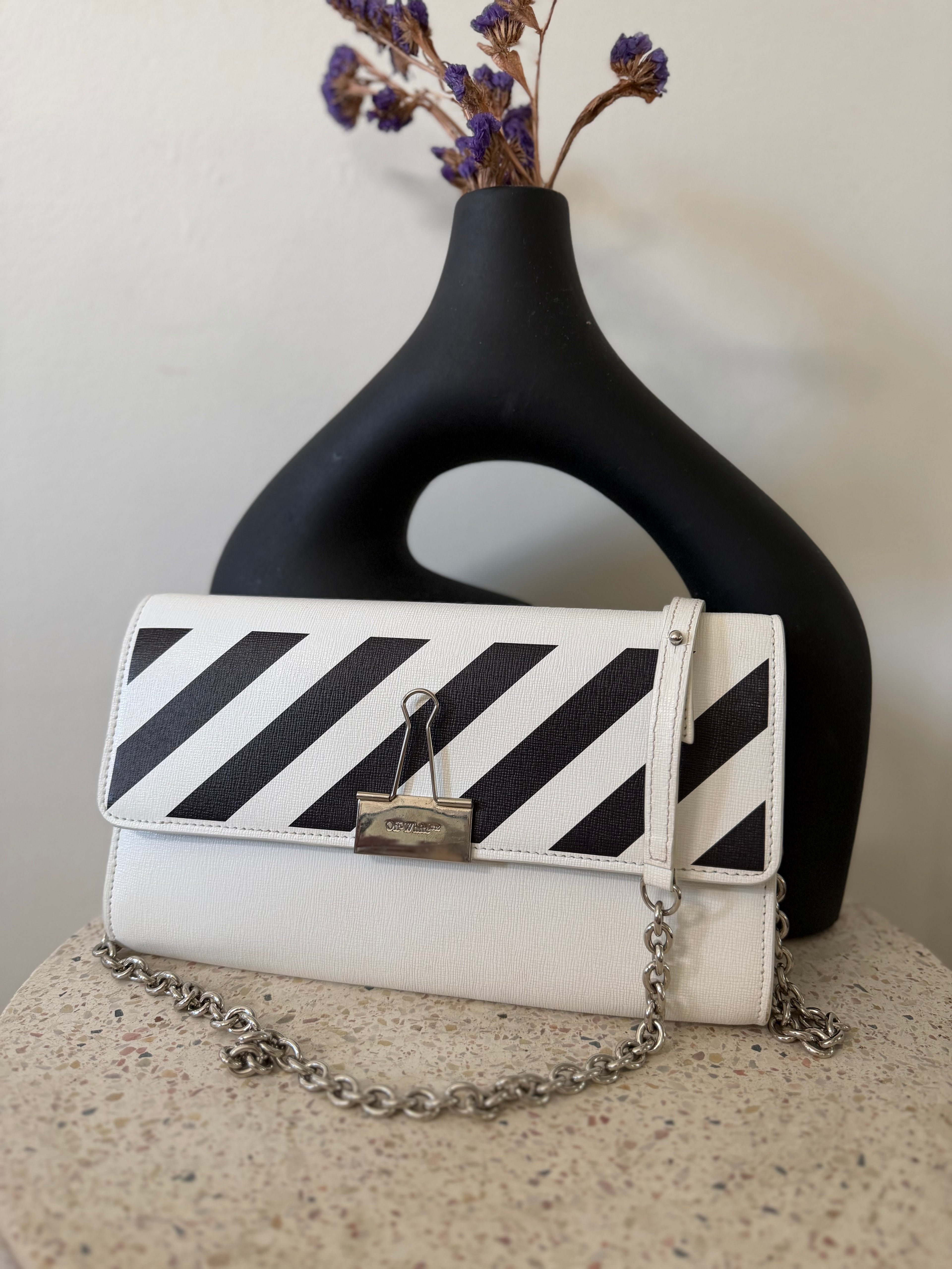 OFF-WHITE DIAG BINDER CLIP BAG