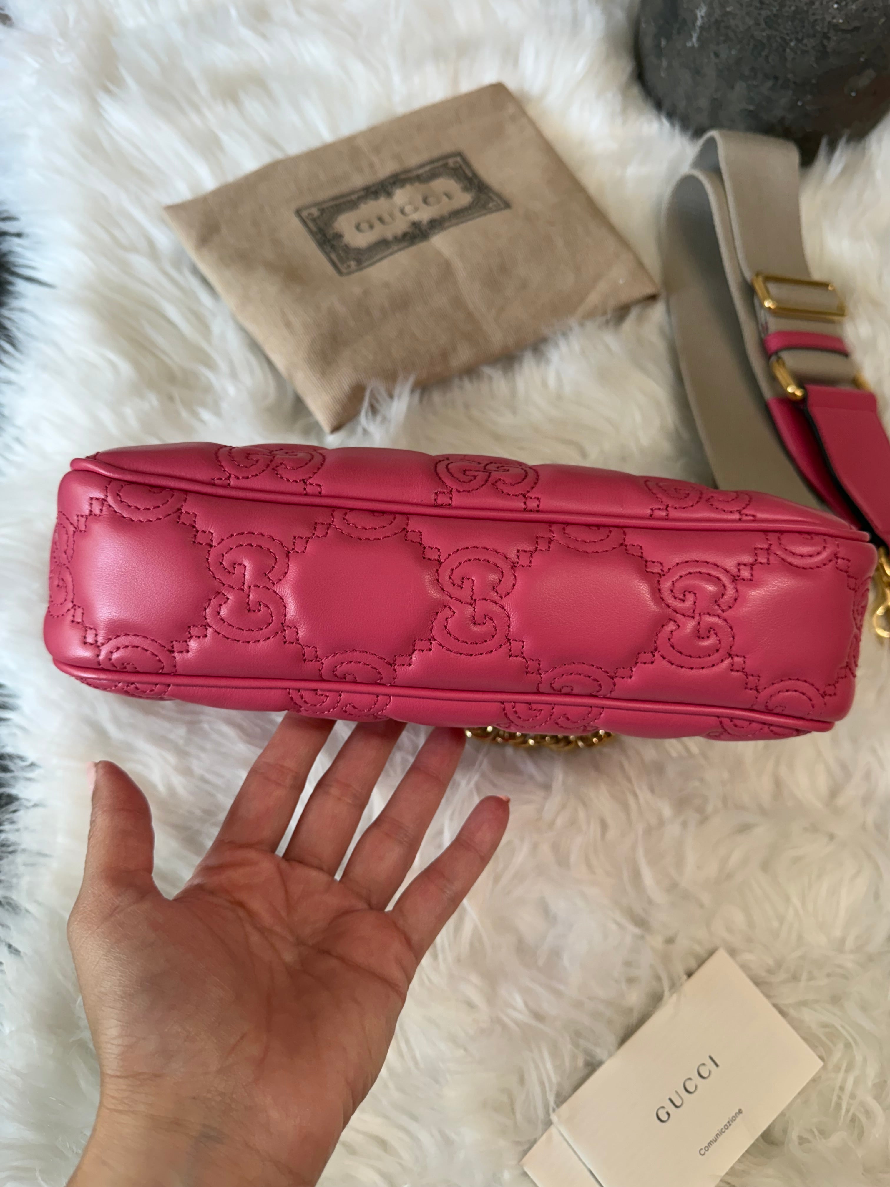 GUCCI GG METELASSE QUILTED LEATHER SHOULDER BAG