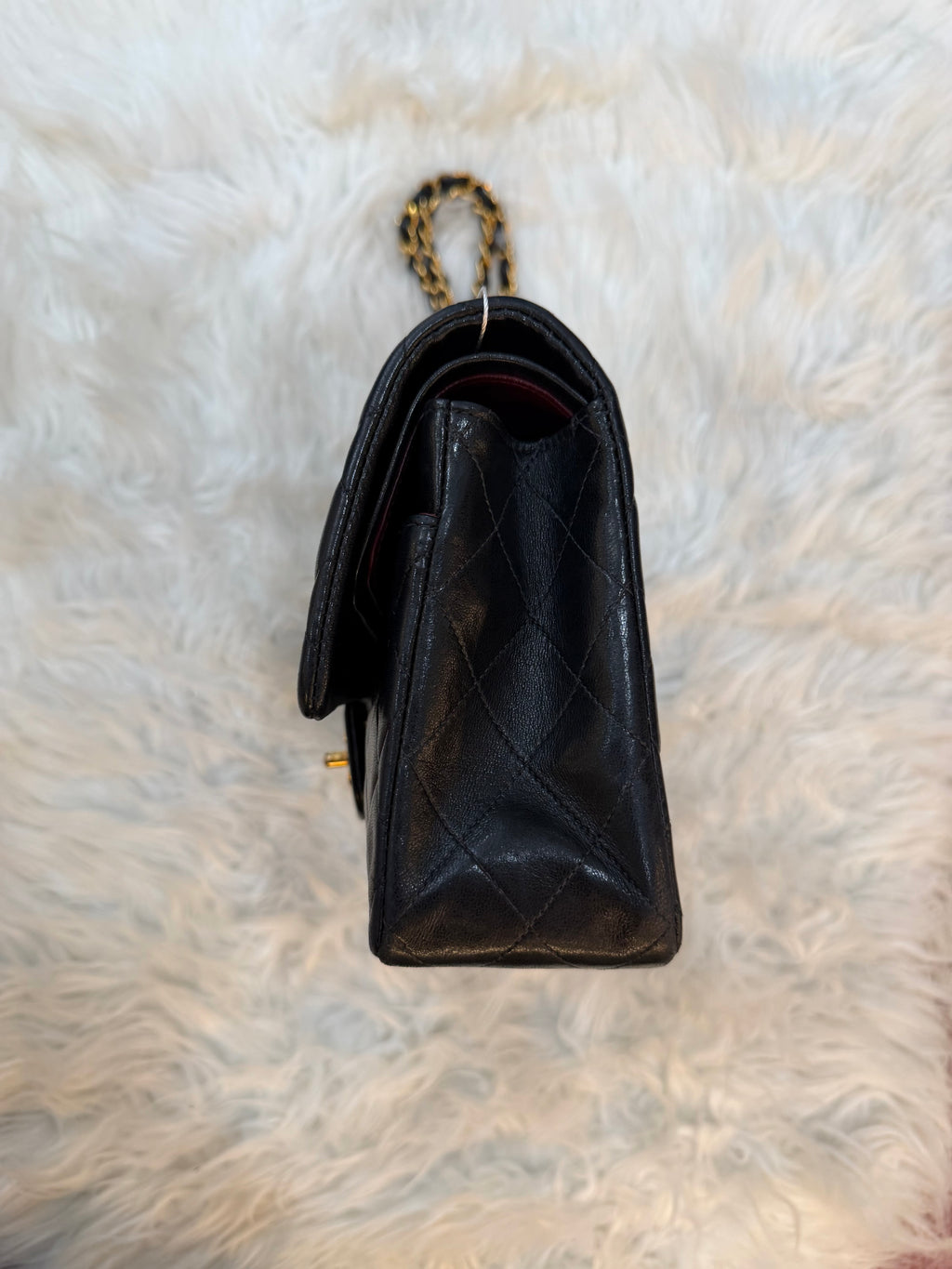 CHANEL VINTAGE MEDIUM CLASSIC FLAP IN LAMBSKIN LEATHER