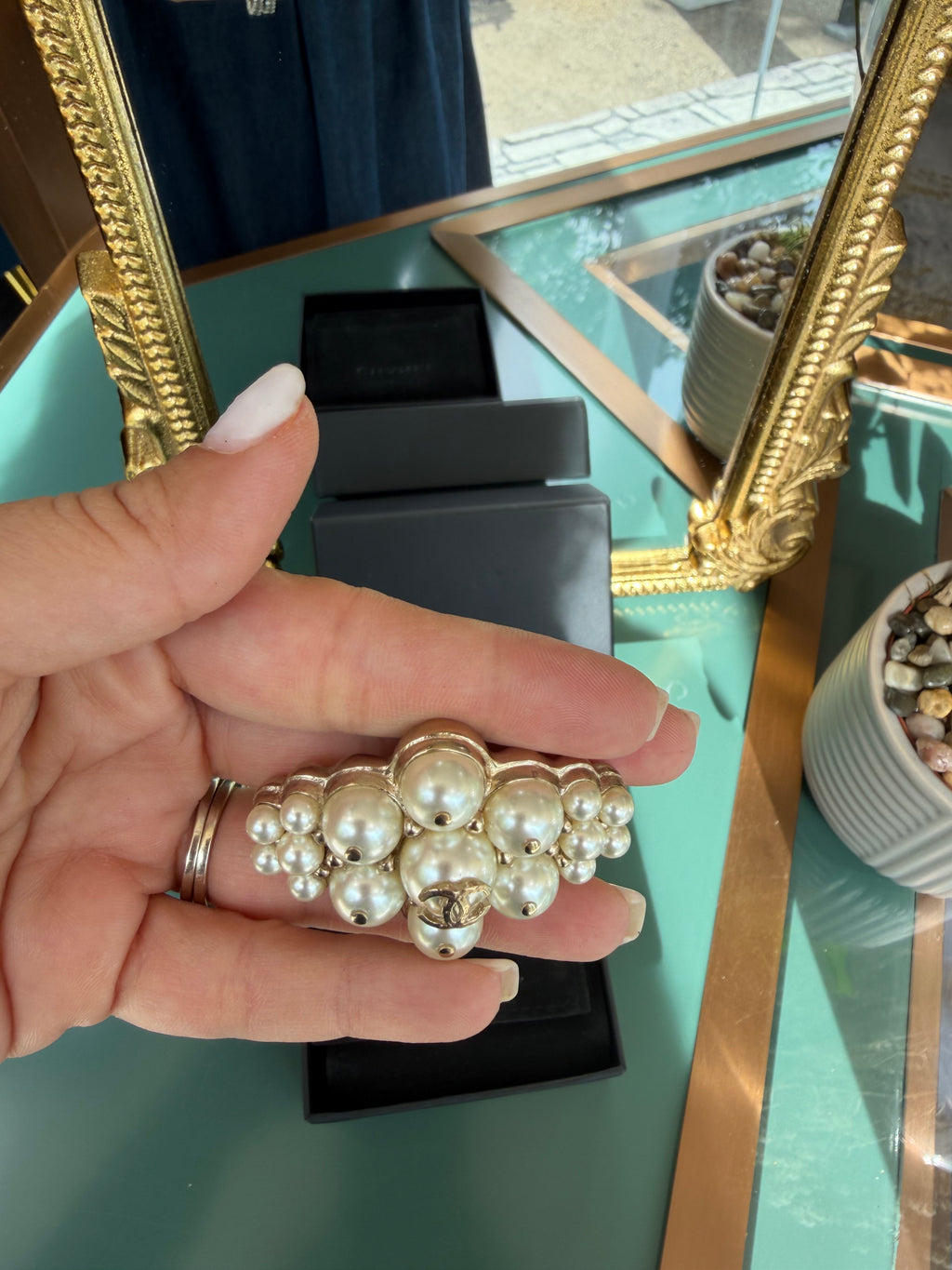 CHANEL COCO MARK PEARL BROOCH B15B