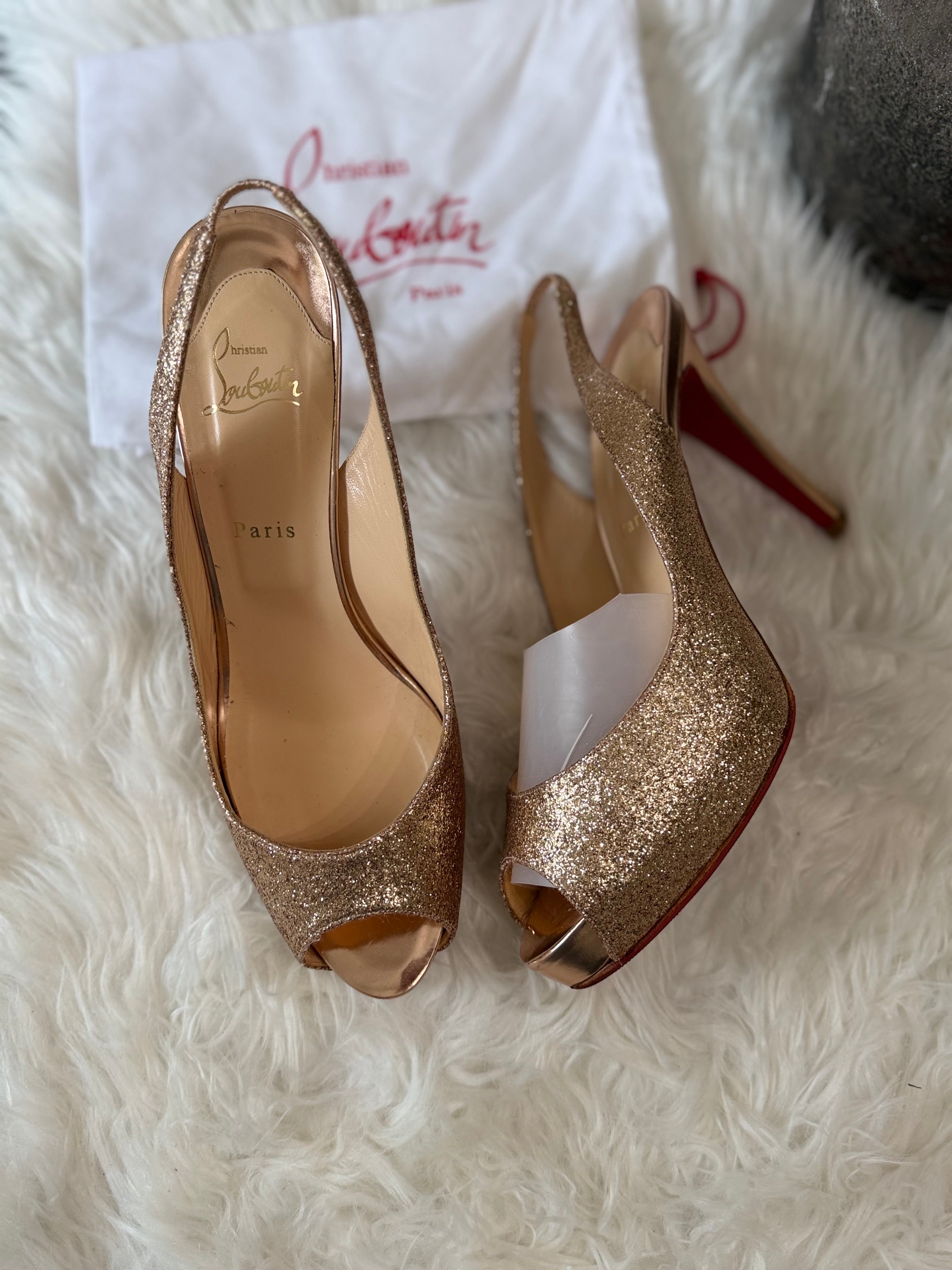 CHRISTIAN LOUBOUTIN PEEPTOE GOLD GLITTER SLINGBACK HEELS