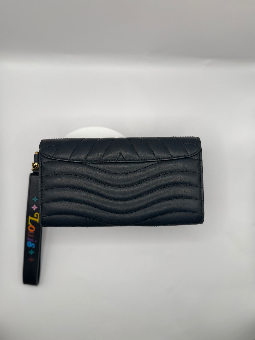 LOUIS VUITTON NEW WAVE QUILTED LONG WALLET