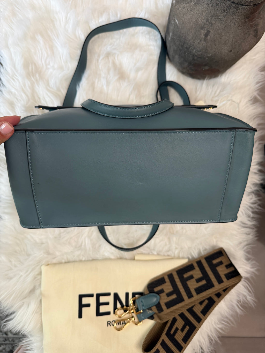 FENDI FLIP TOTE BAG