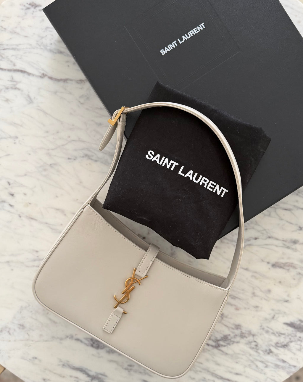 SAINT LAURENT 5 A 7 SHOULDER BAG