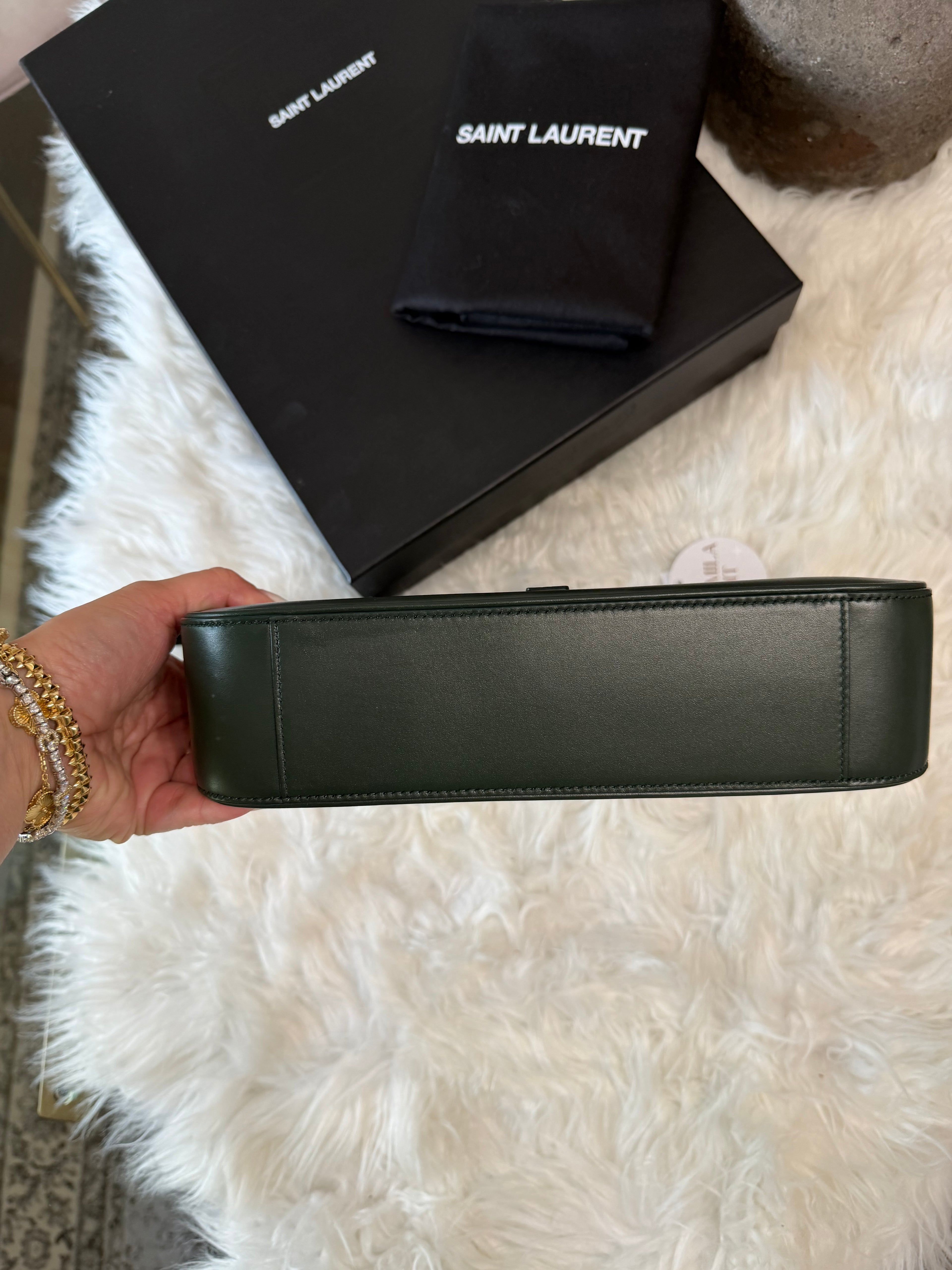 SAINT LAURENT 5 A 7 SHOULDER BAG