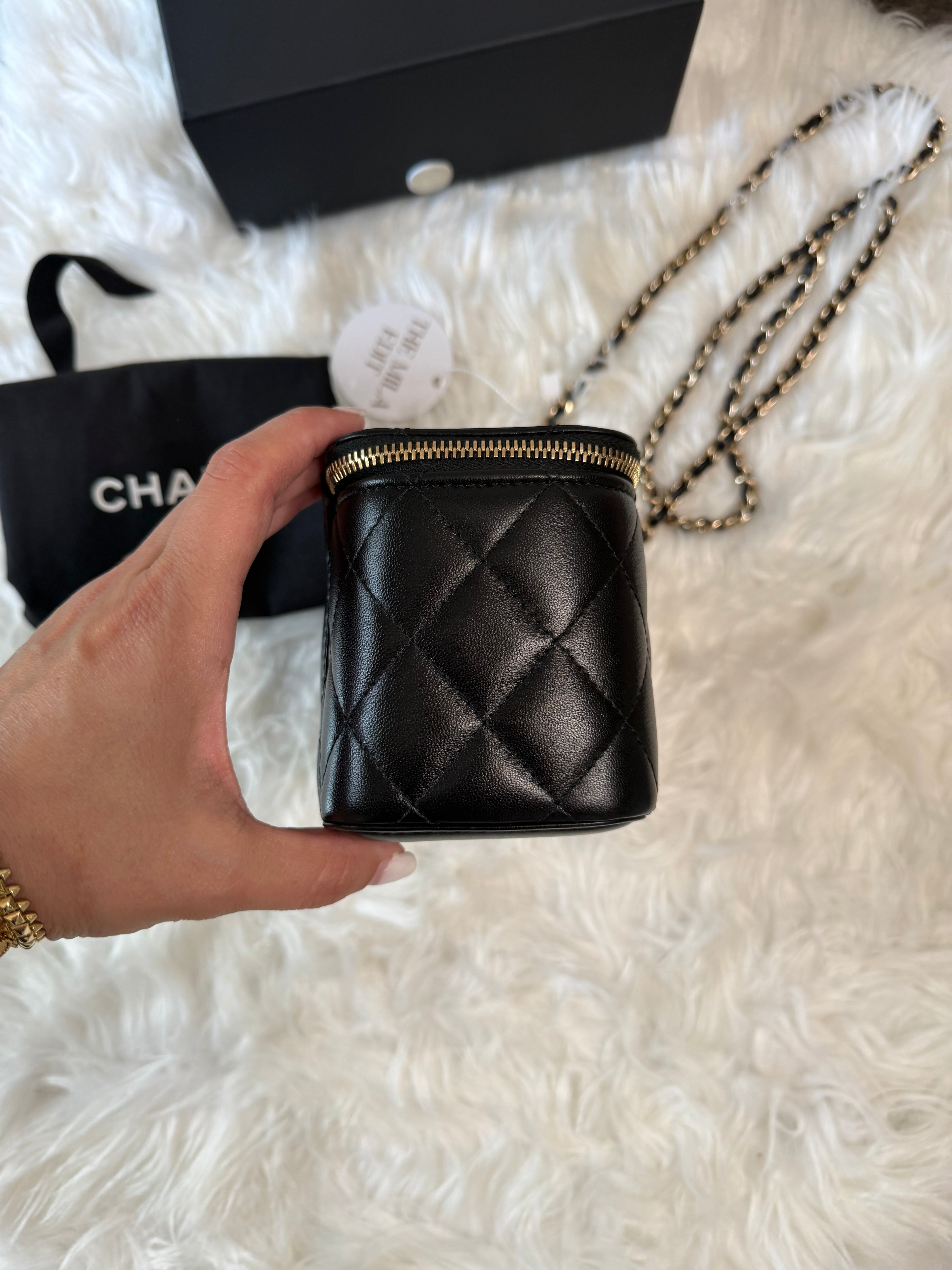 CHANEL VANITY BAG LAMBSKIN GHW