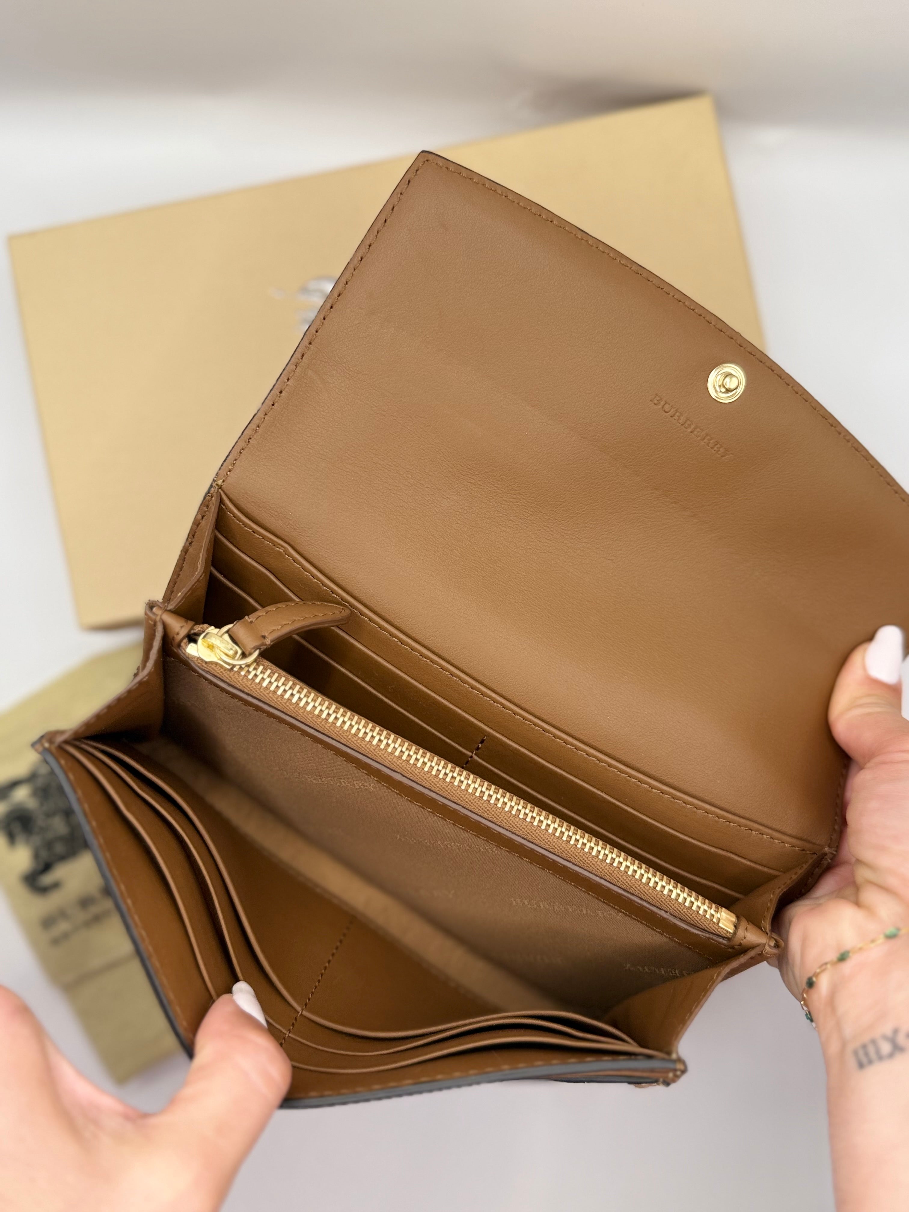 BURBERRY HARRIS LONG WALLET CHECK PATTERN PRINT