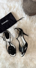 CHANEL VINTAGE INTERLOCKING CC LOGO SANDAL