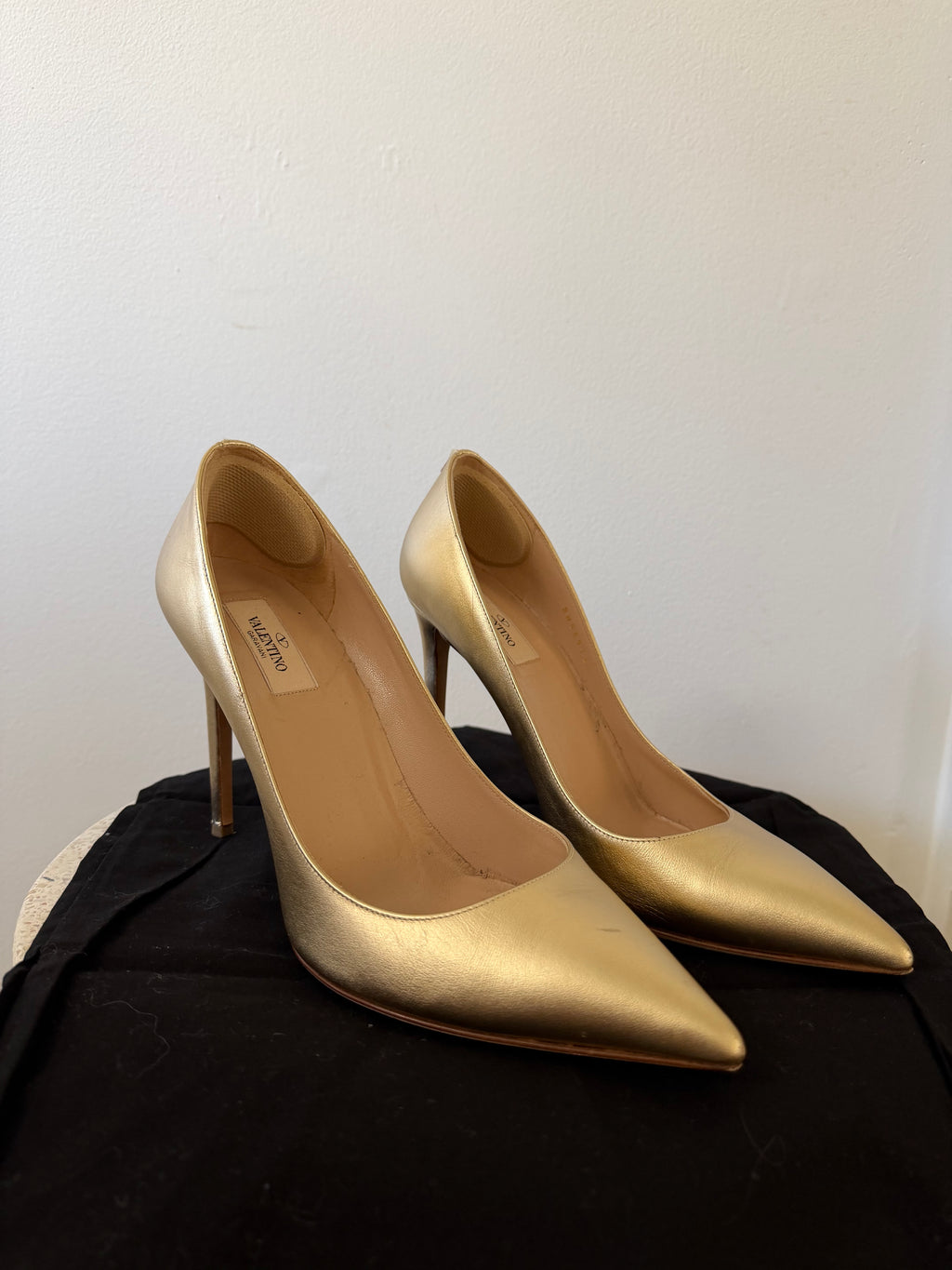 Valentino Garavani Pointed Toe Pump