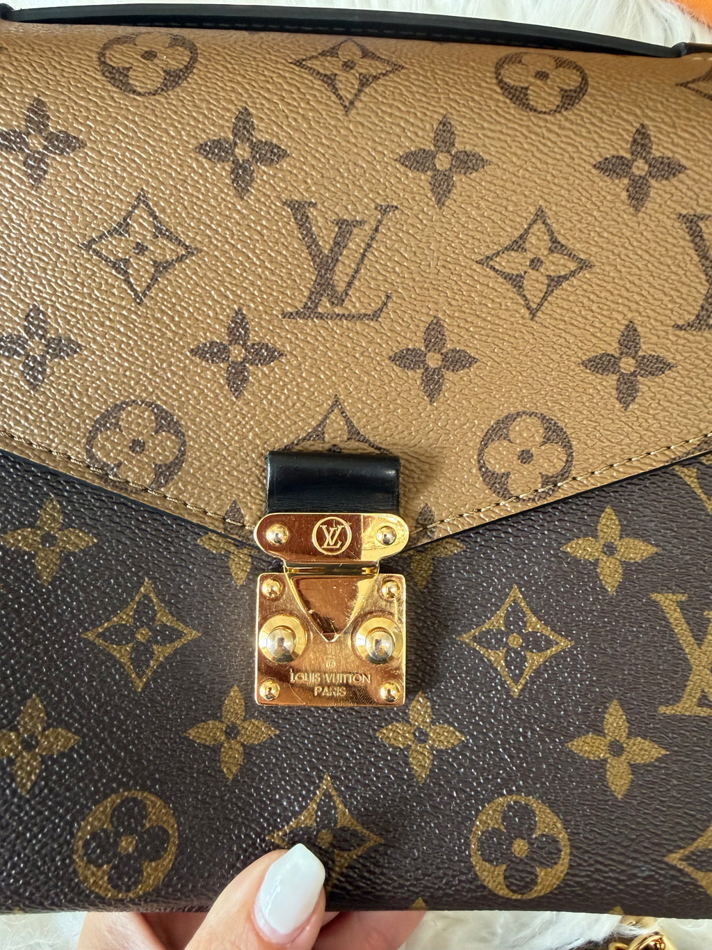LOUIS VUITTON MONOGRAM POCHETTE METIS