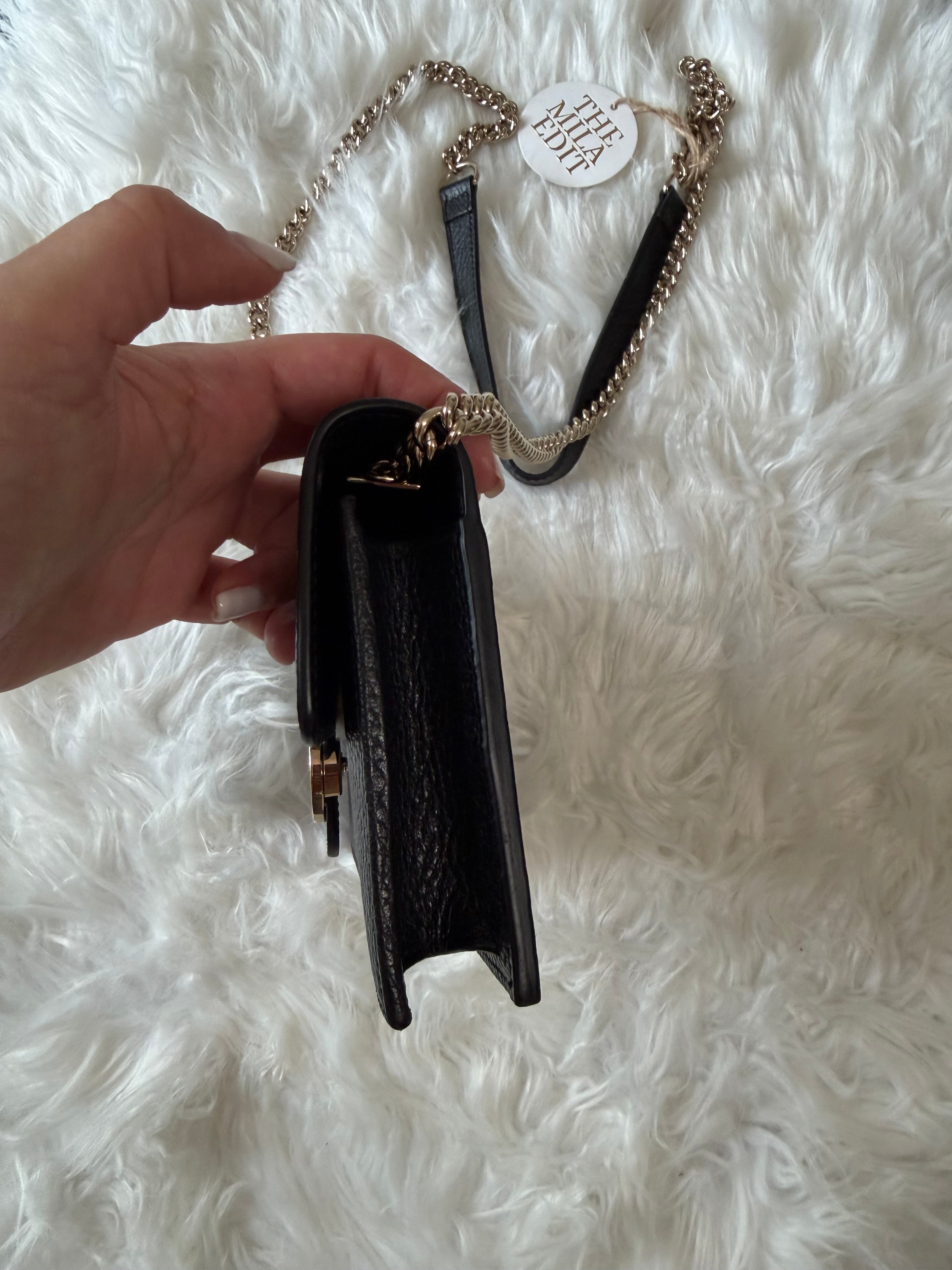 GUCCI INTERLOCKING G WALLET ON CHAIN
