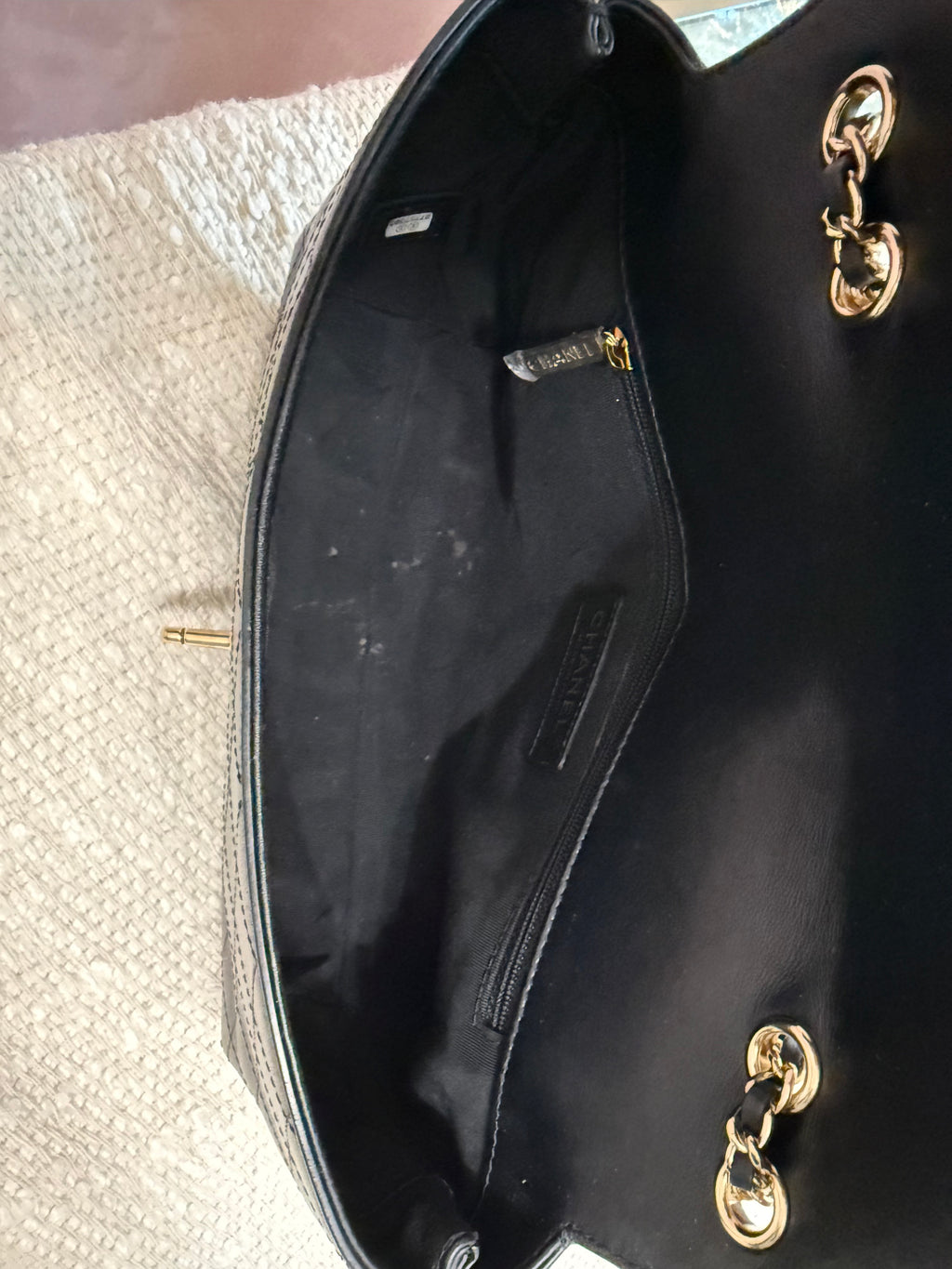 CHANEL Calfskin MEDIUM ALL STITCHED CC FLAP BAG