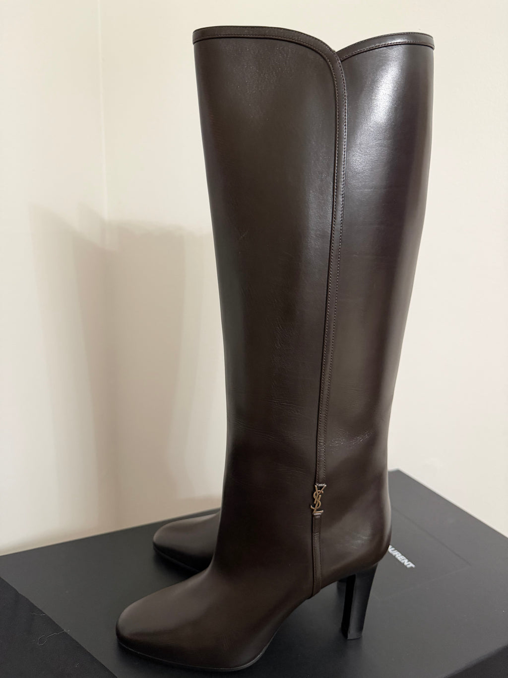 SAINT LAURENT JANE BOOTS