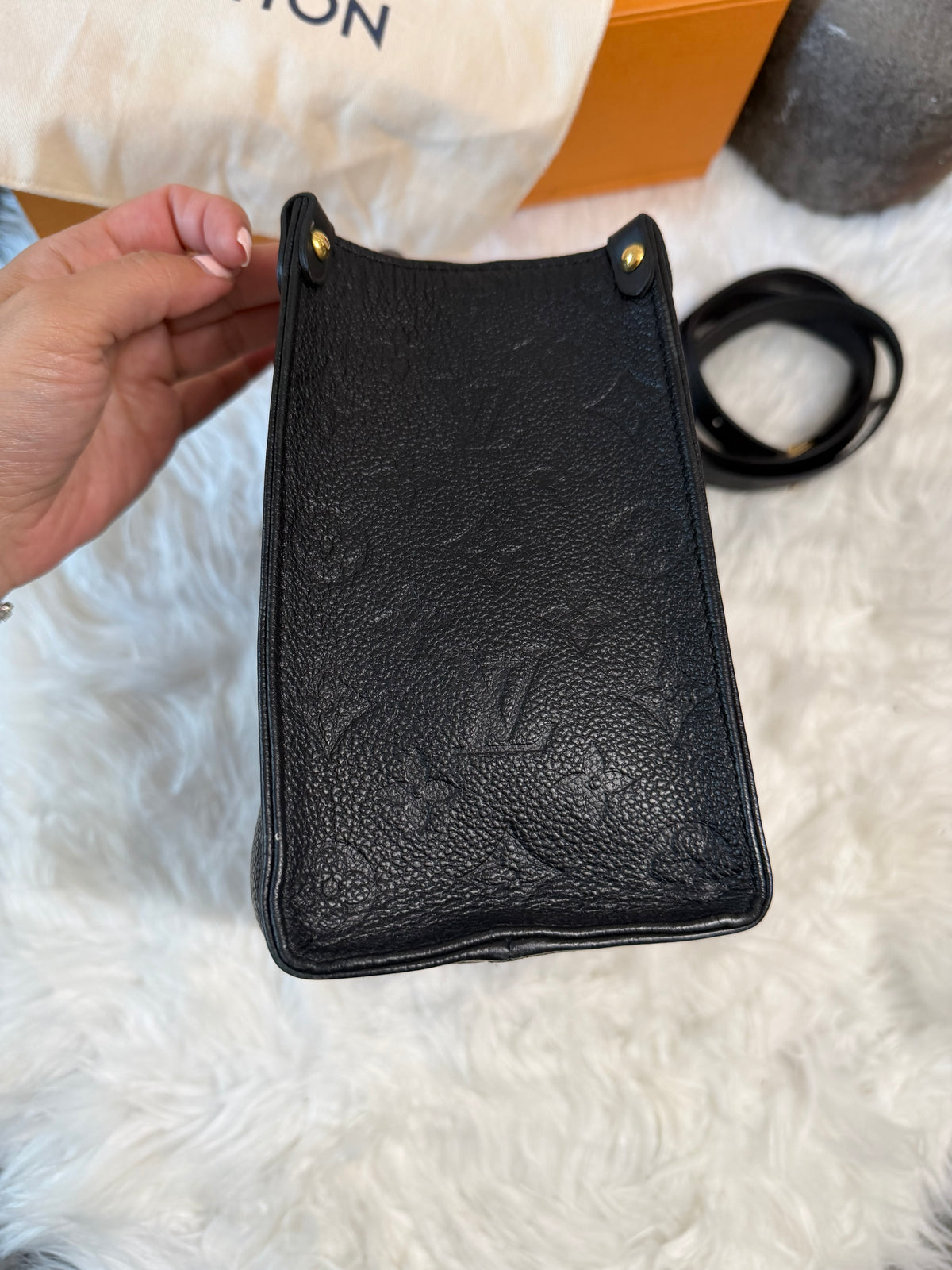 LOUIS VUITTON ON THE GO PM BLACK MONOGRAM EMPRONTE