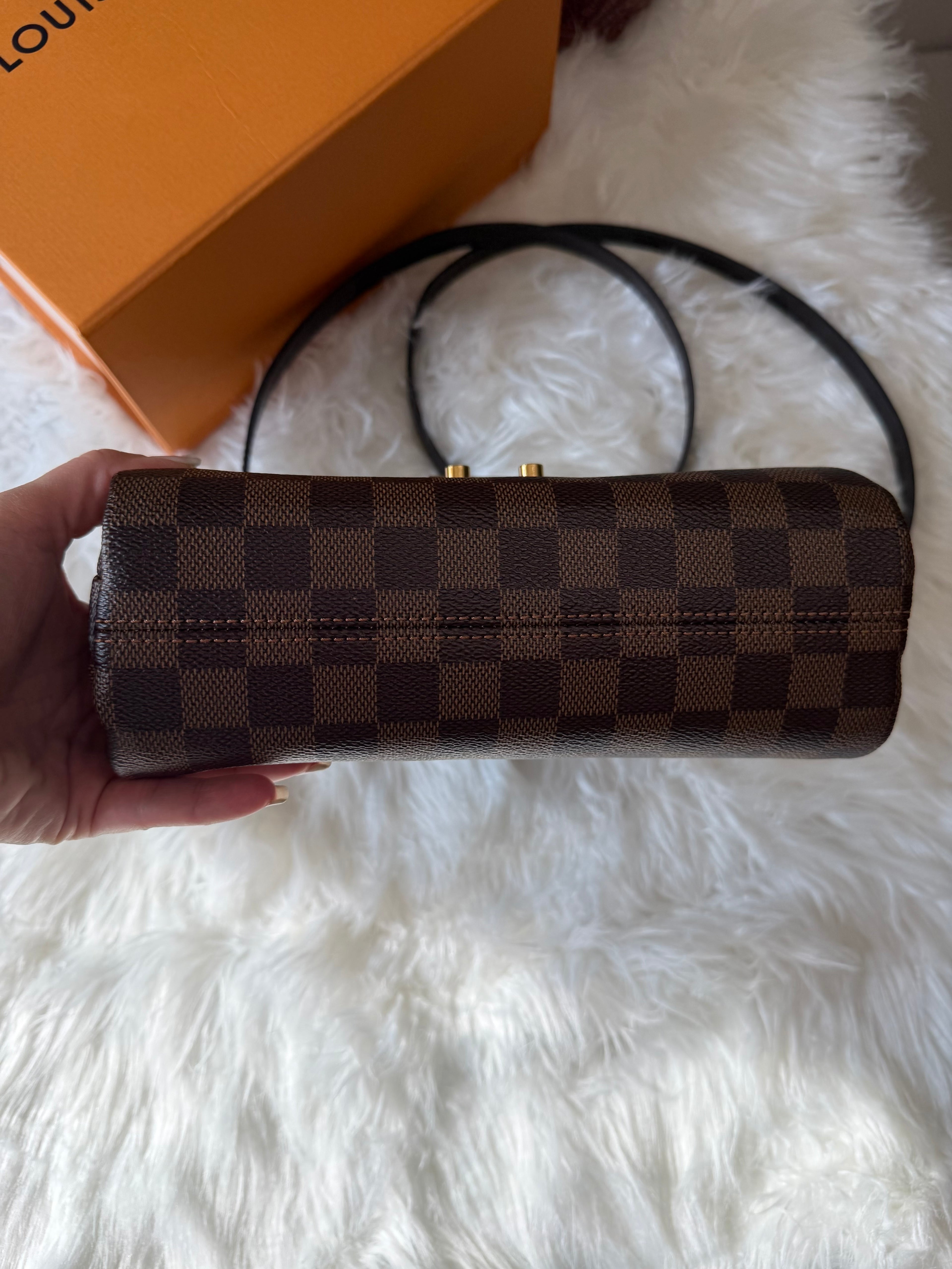 LOUIS VUITTON CROISETTE DAMIER EBENE SHOULDER BAG