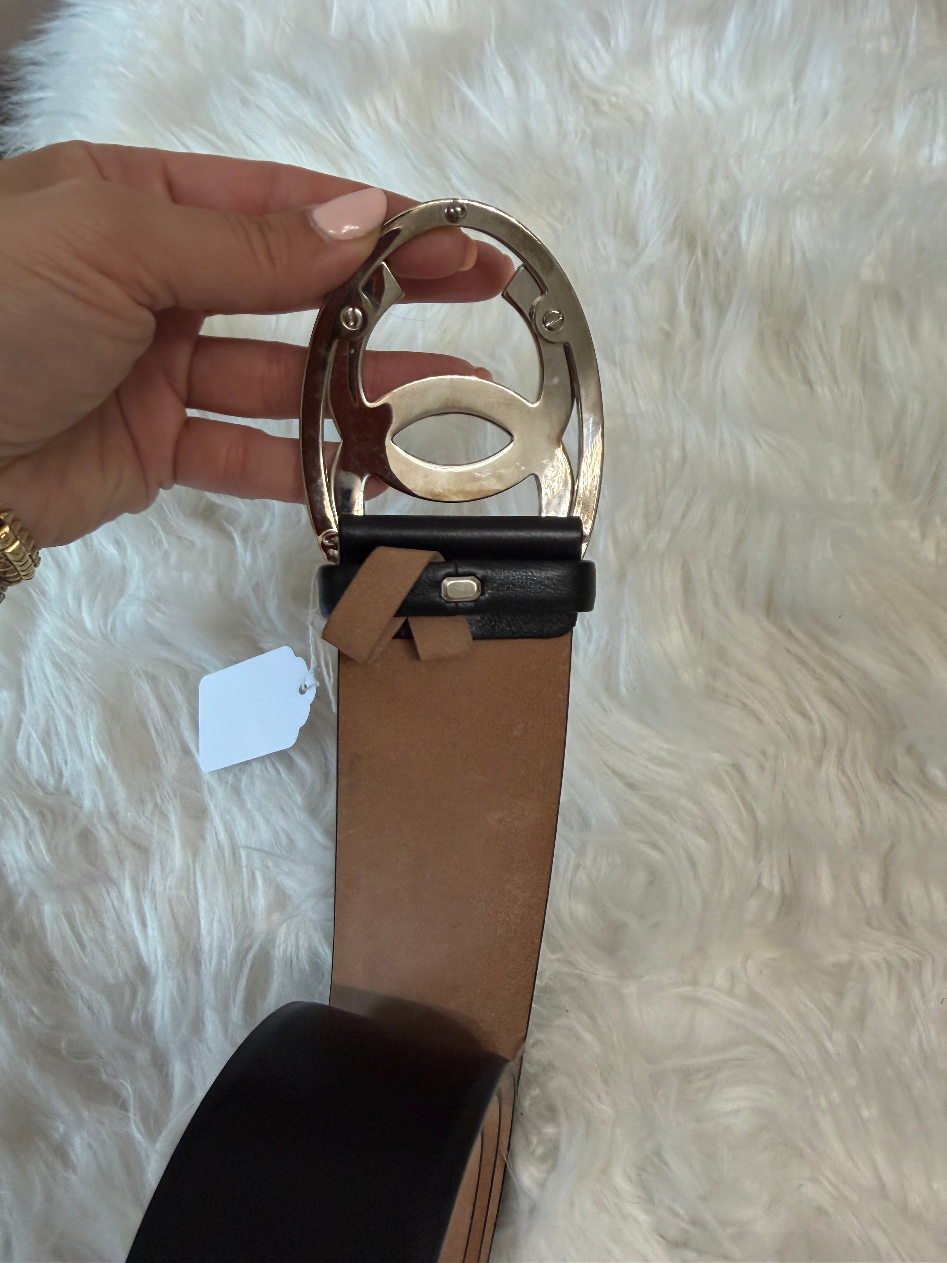 VINTAGE CHANEL LARGE CC LOGO LEATHER BELT