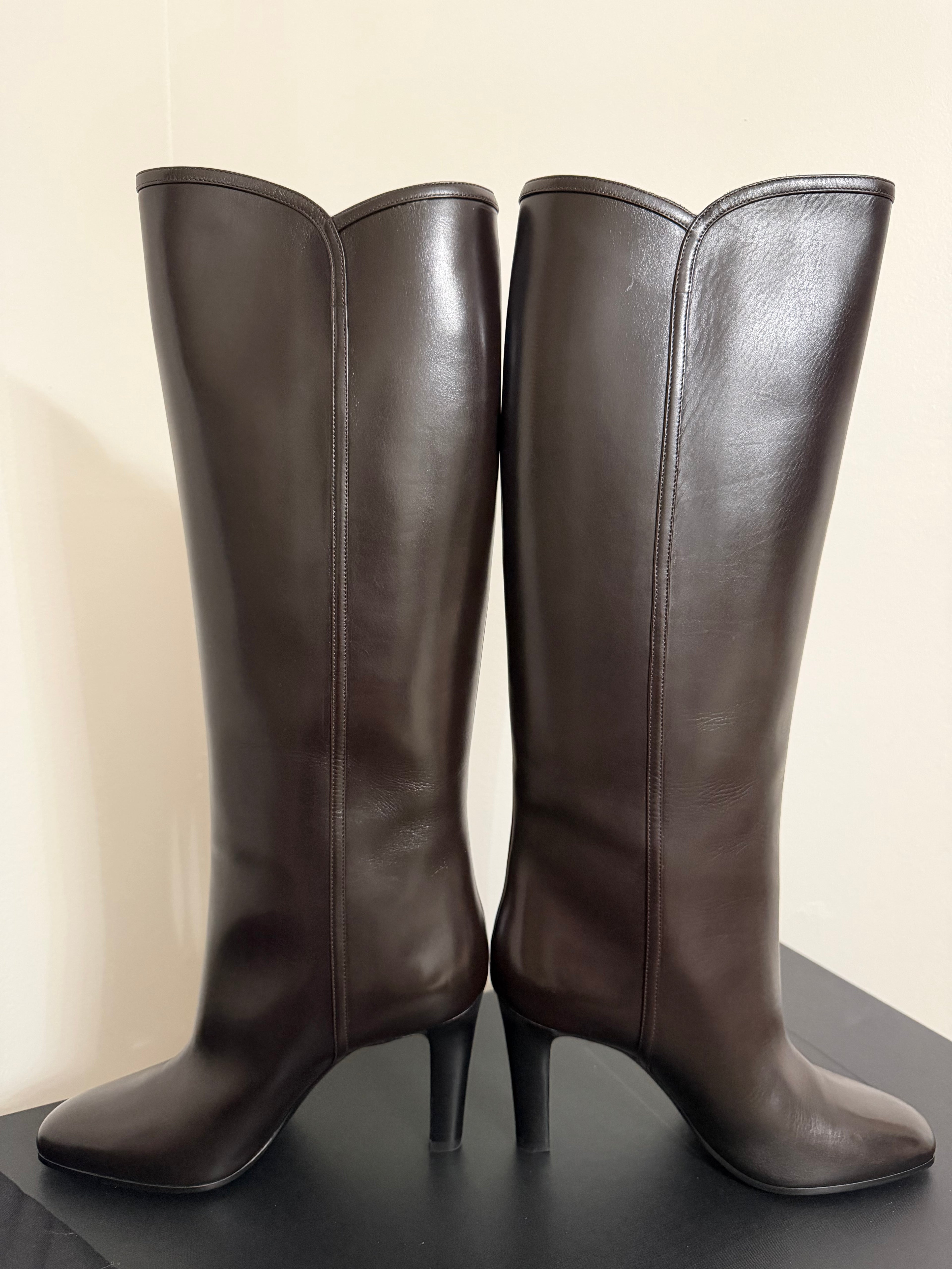 SAINT LAURENT JANE BOOTS