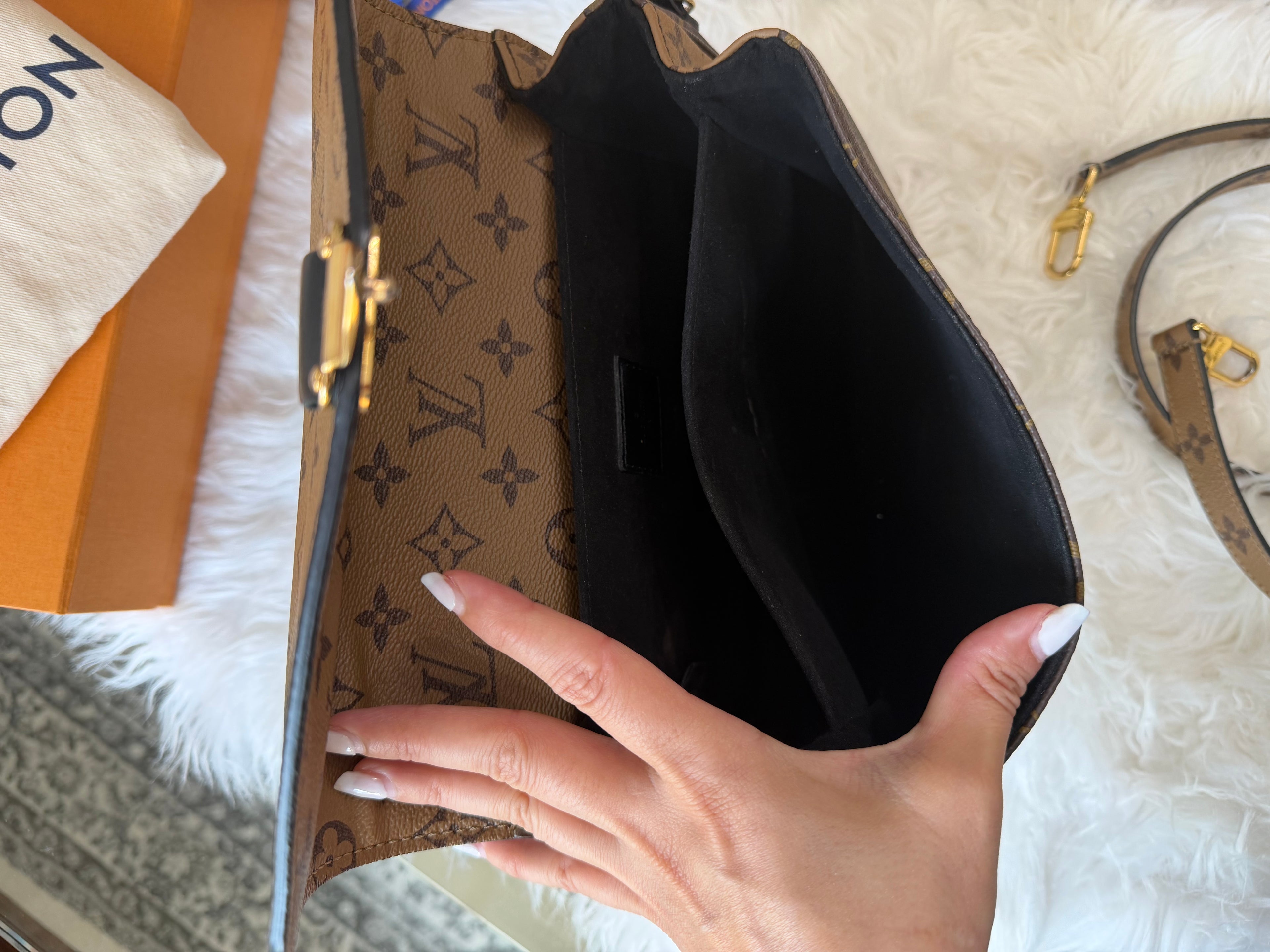 LOUIS VUITTON MONOGRAM POCHETTE METIS