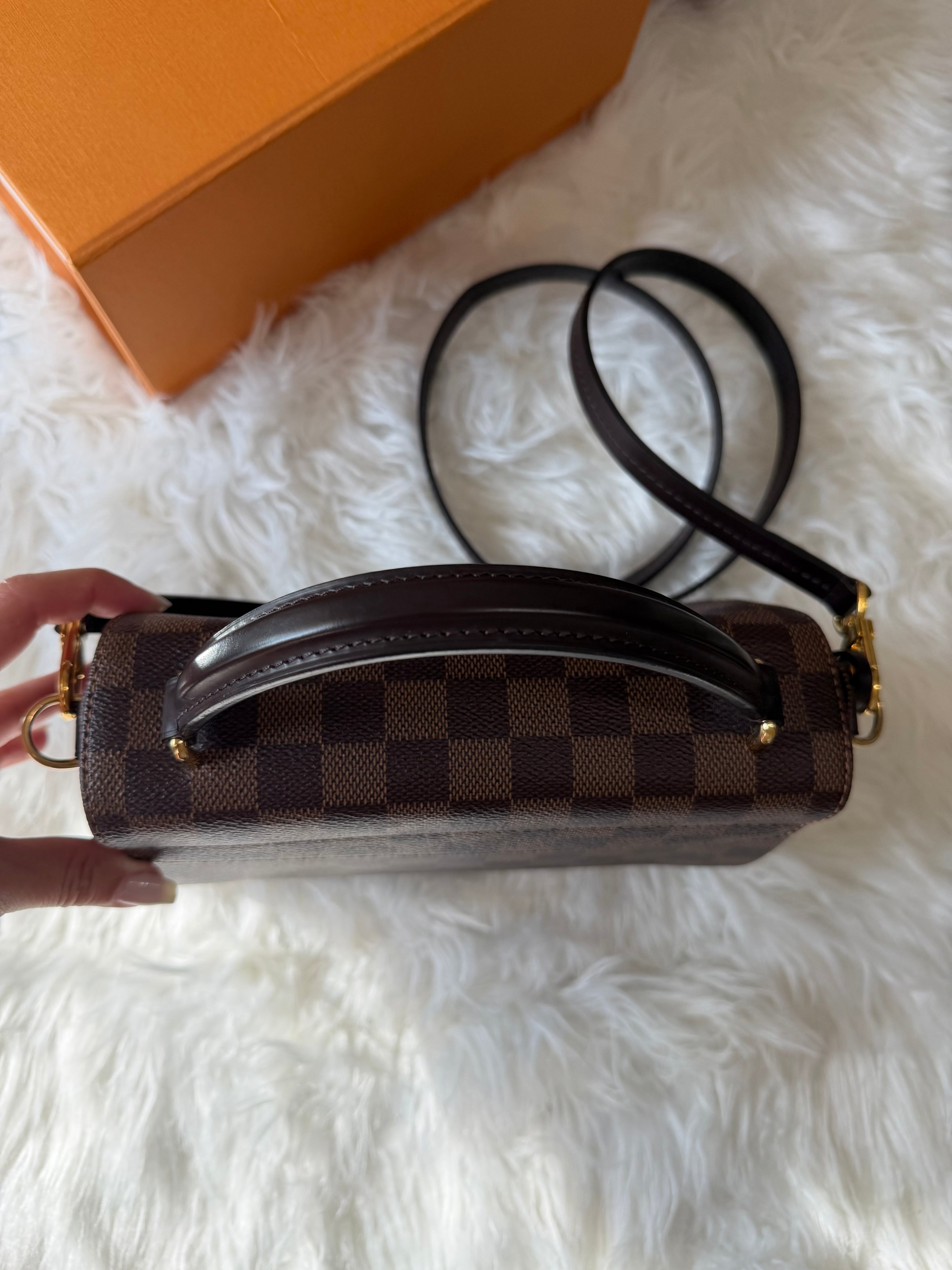 LOUIS VUITTON CROISETTE DAMIER EBENE SHOULDER BAG