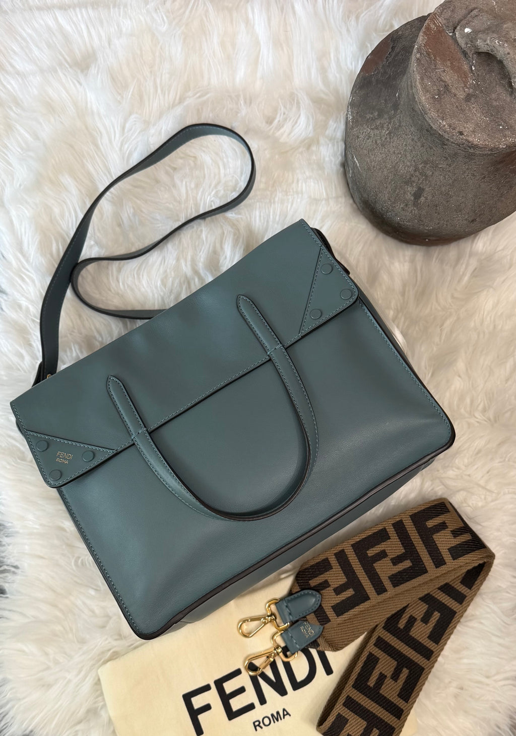 FENDI FLIP TOTE BAG