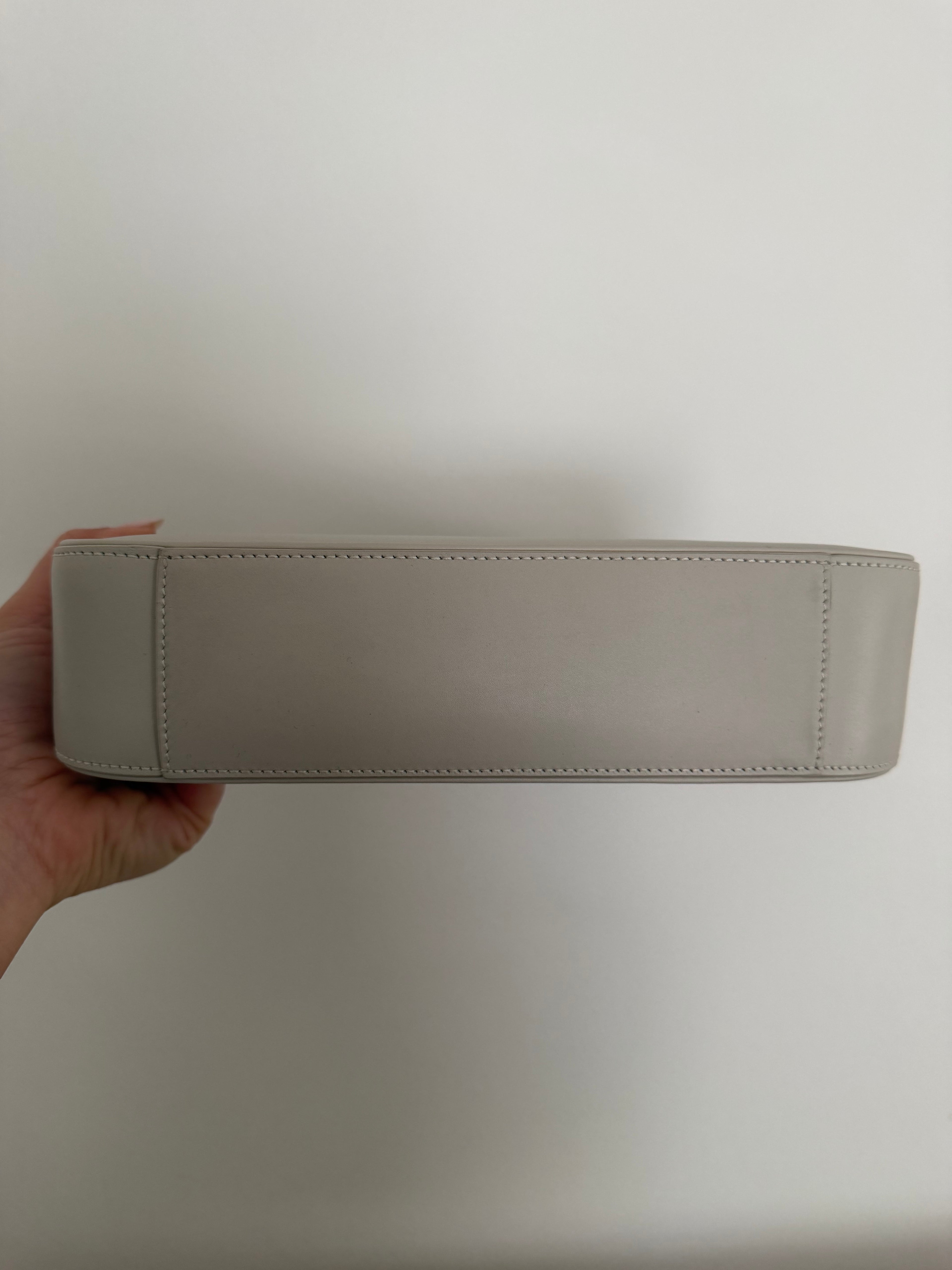 SAINT LAURENT 5 A 7 SHOULDER BAG