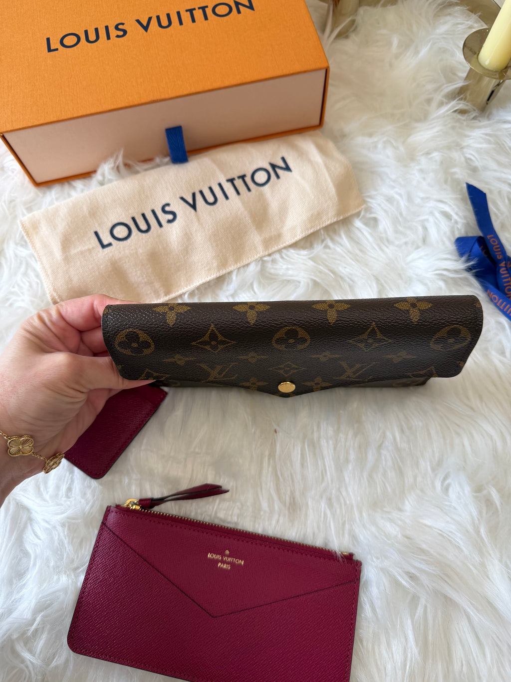 LOUIS VUITTON JEANNE WALLET IN MONOGRAM CANVAS