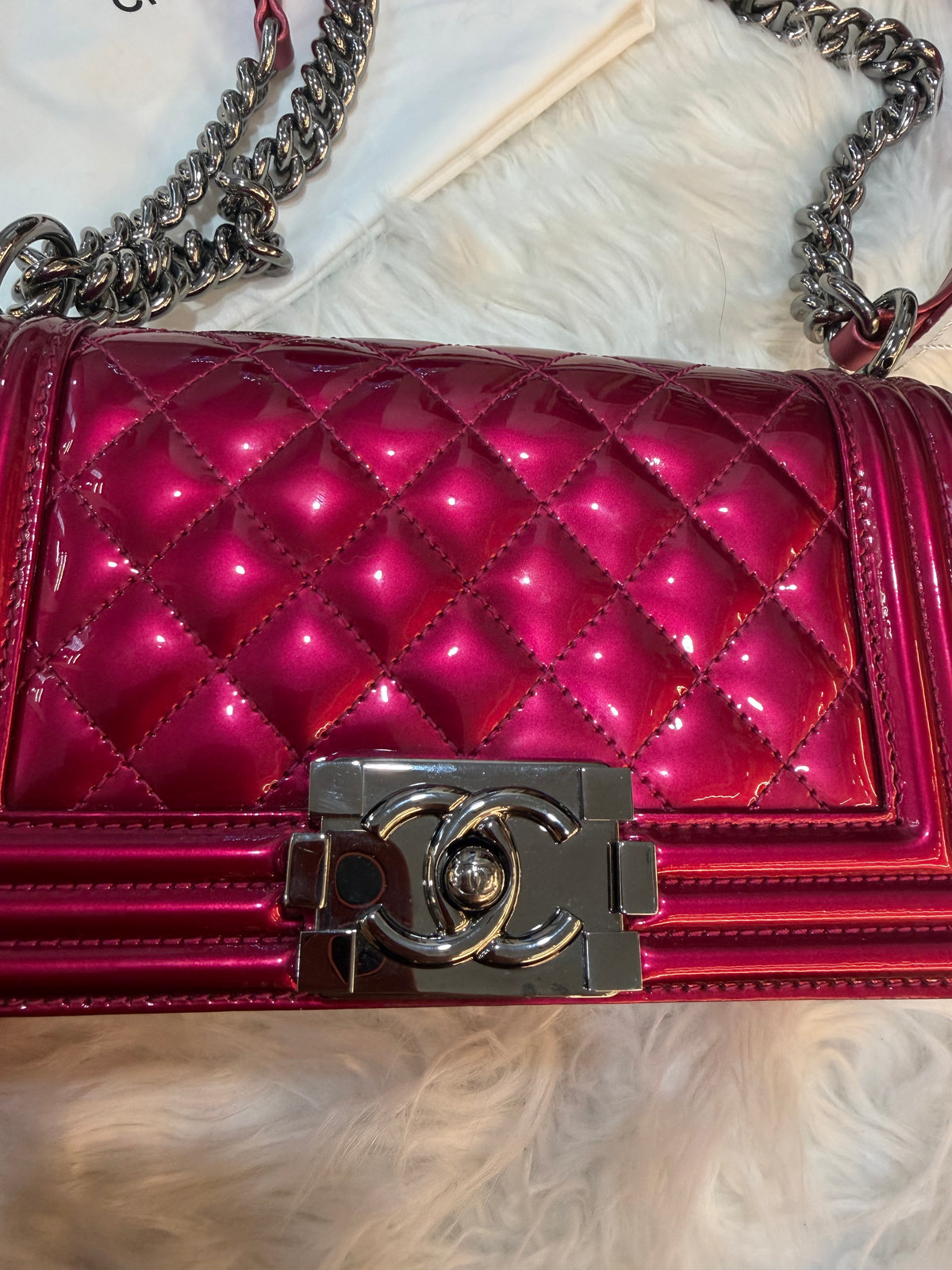 CHANEL SMALL BOY BAG IN PINK PATENT LEATHER