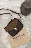 Louis Vuitton REVERSE MONOGRAM METIS